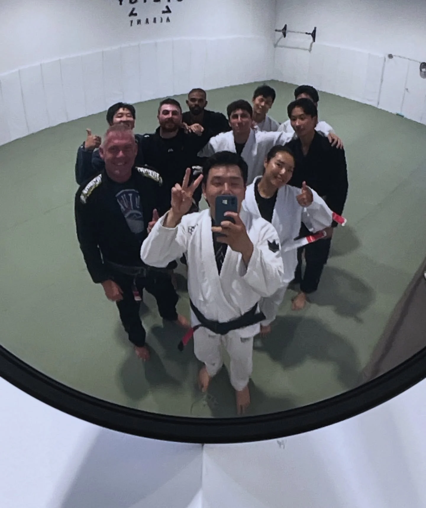 January ✌️, 👍🤚