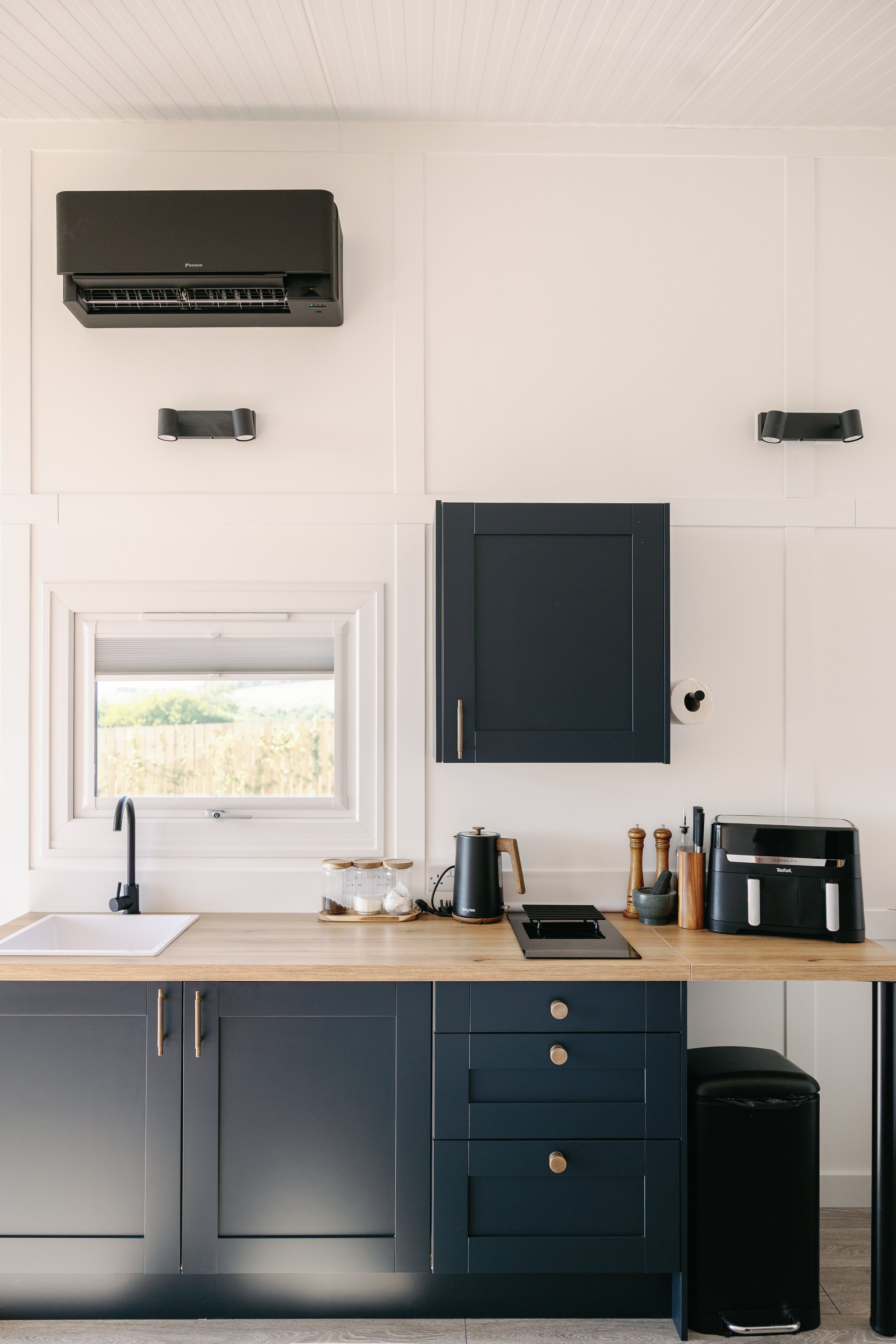 TheCabinsatRivington-BryonyRebeccaPhoto-4089.jpg