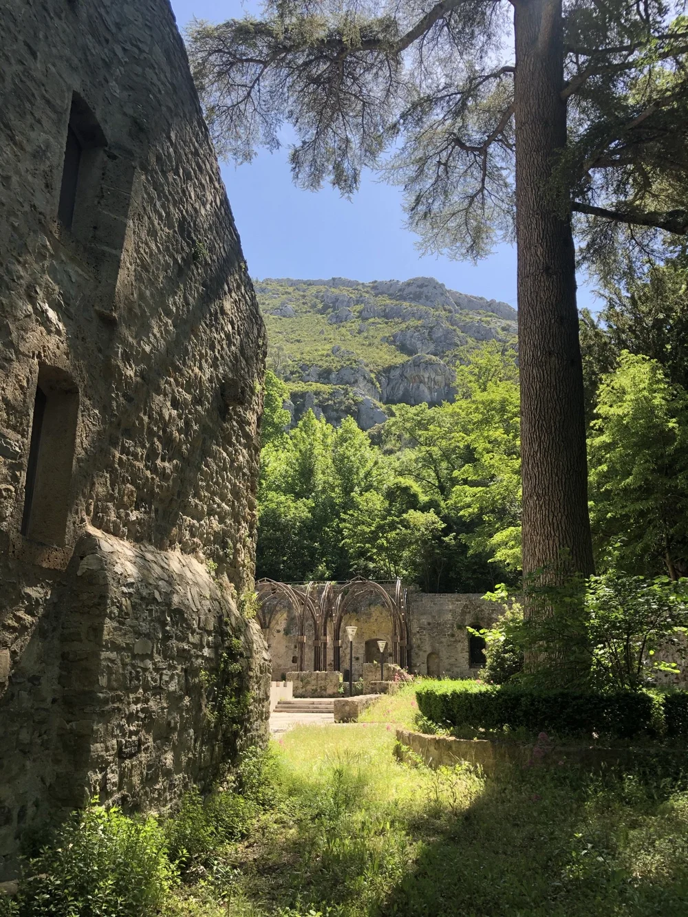 parc-saint-pons-abbaye.JPEG