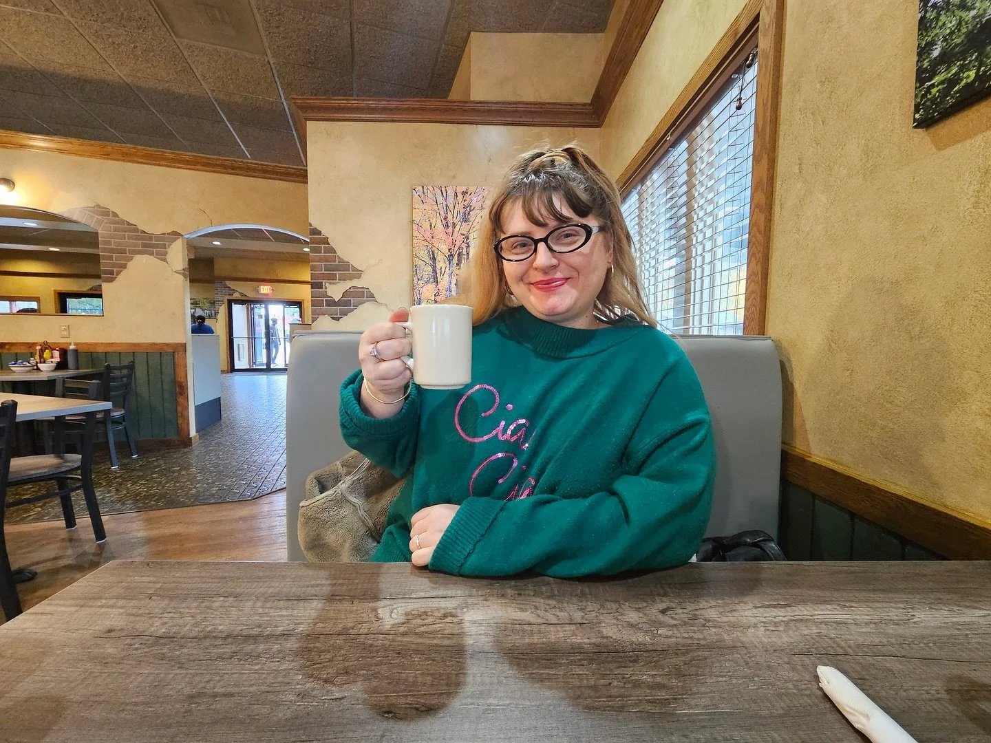 Almost Friday! Cheers to everyone ☕️