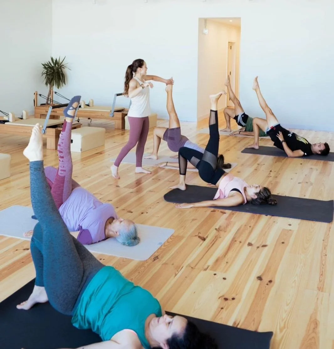 Aula de Pilates de grupo no Plenum Studio