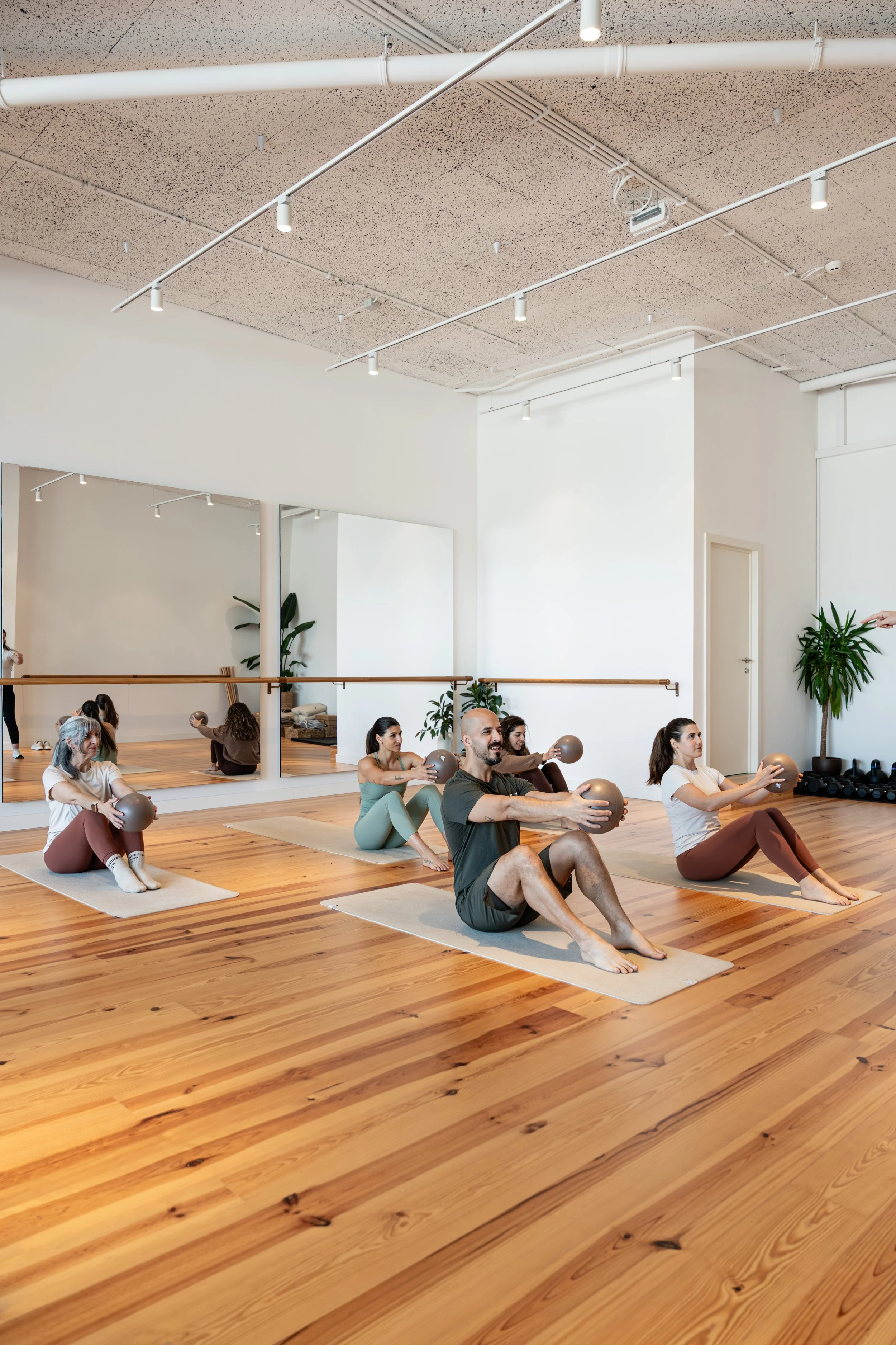 Aula de Pilates no Plenum Studio, Braço de Prata