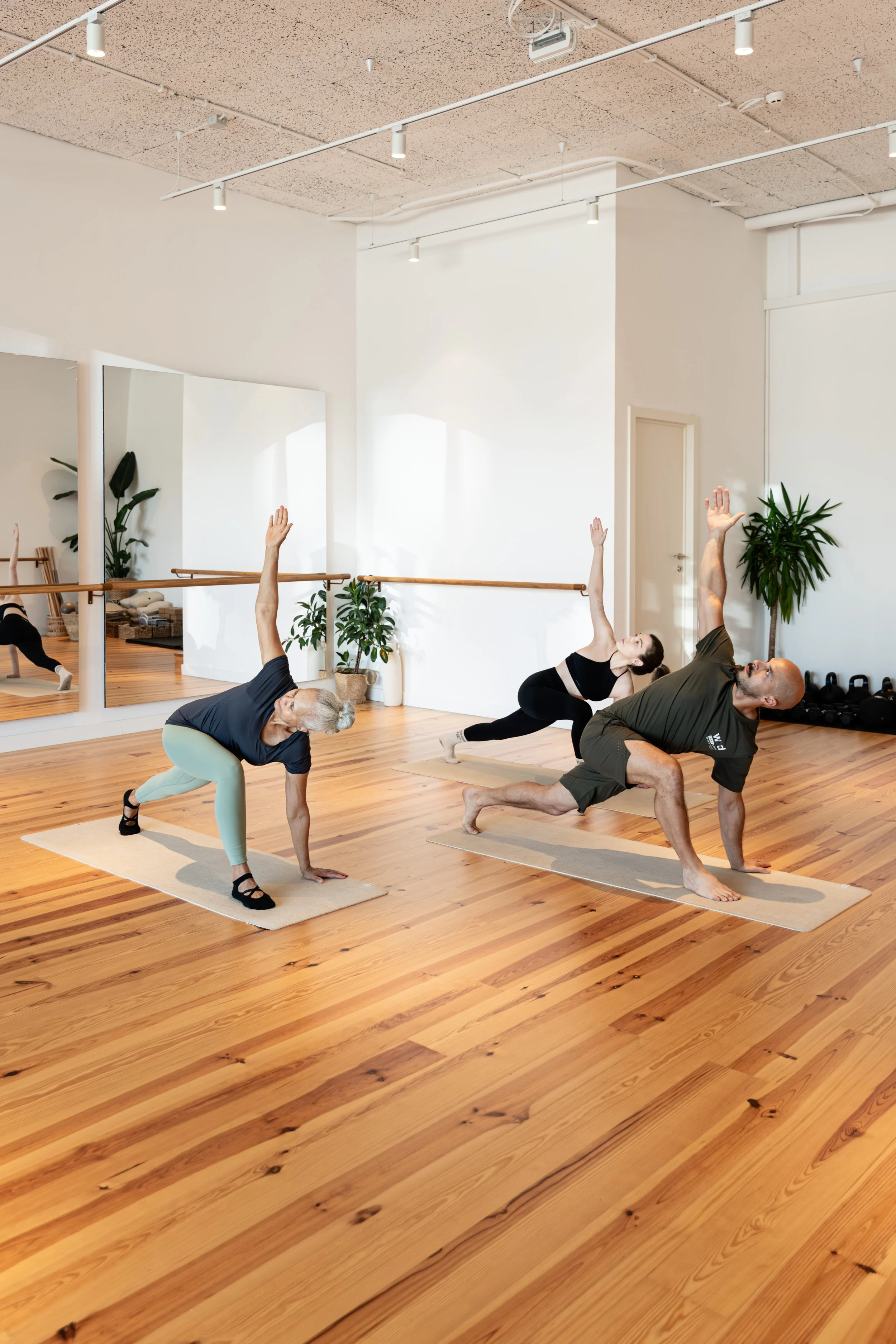 Sessão de Pilates Mat no Plenum Studio Lisboa