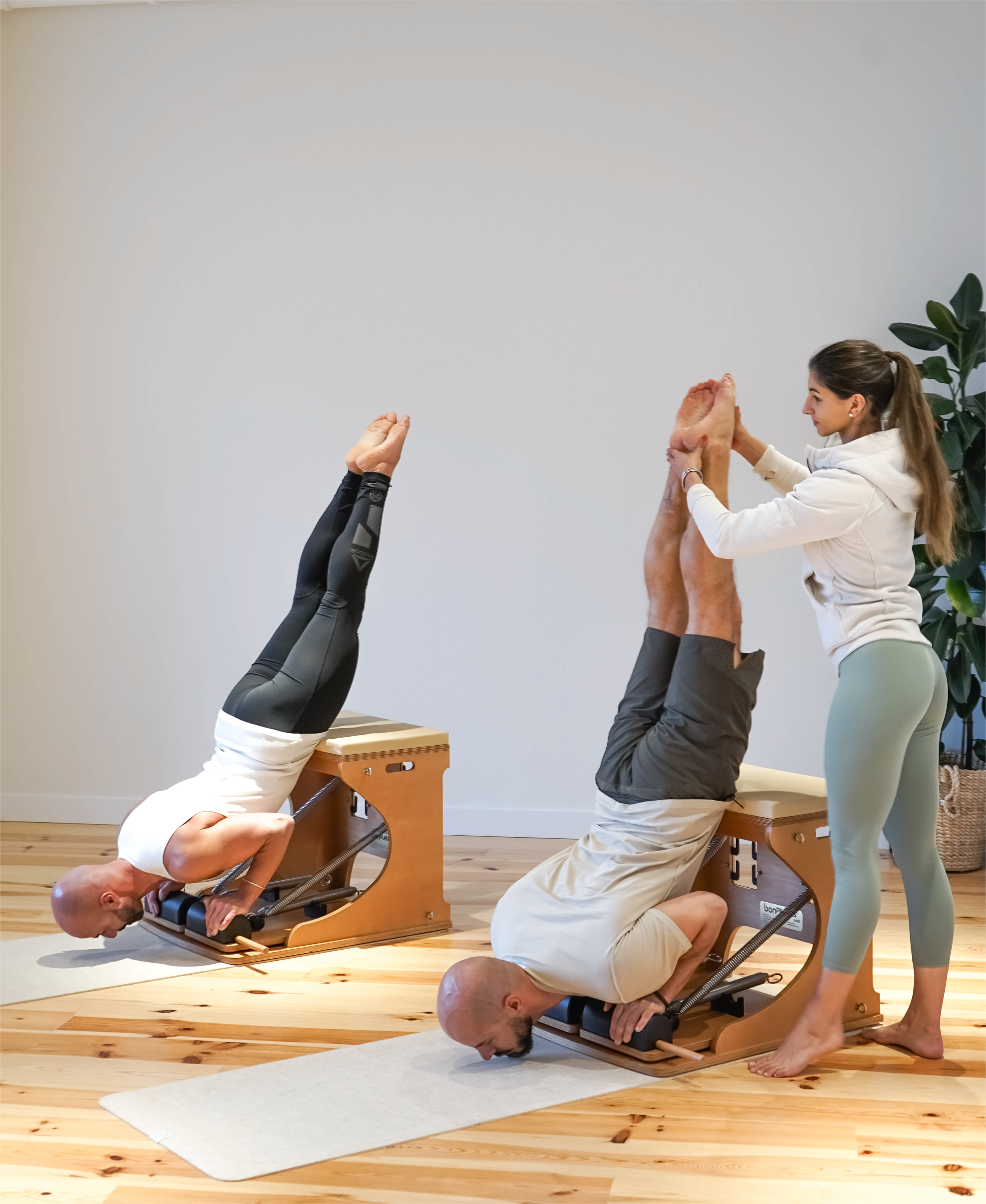 Sessão Duo de Pilates no estúdio de Braço de Prata, Lisboa.