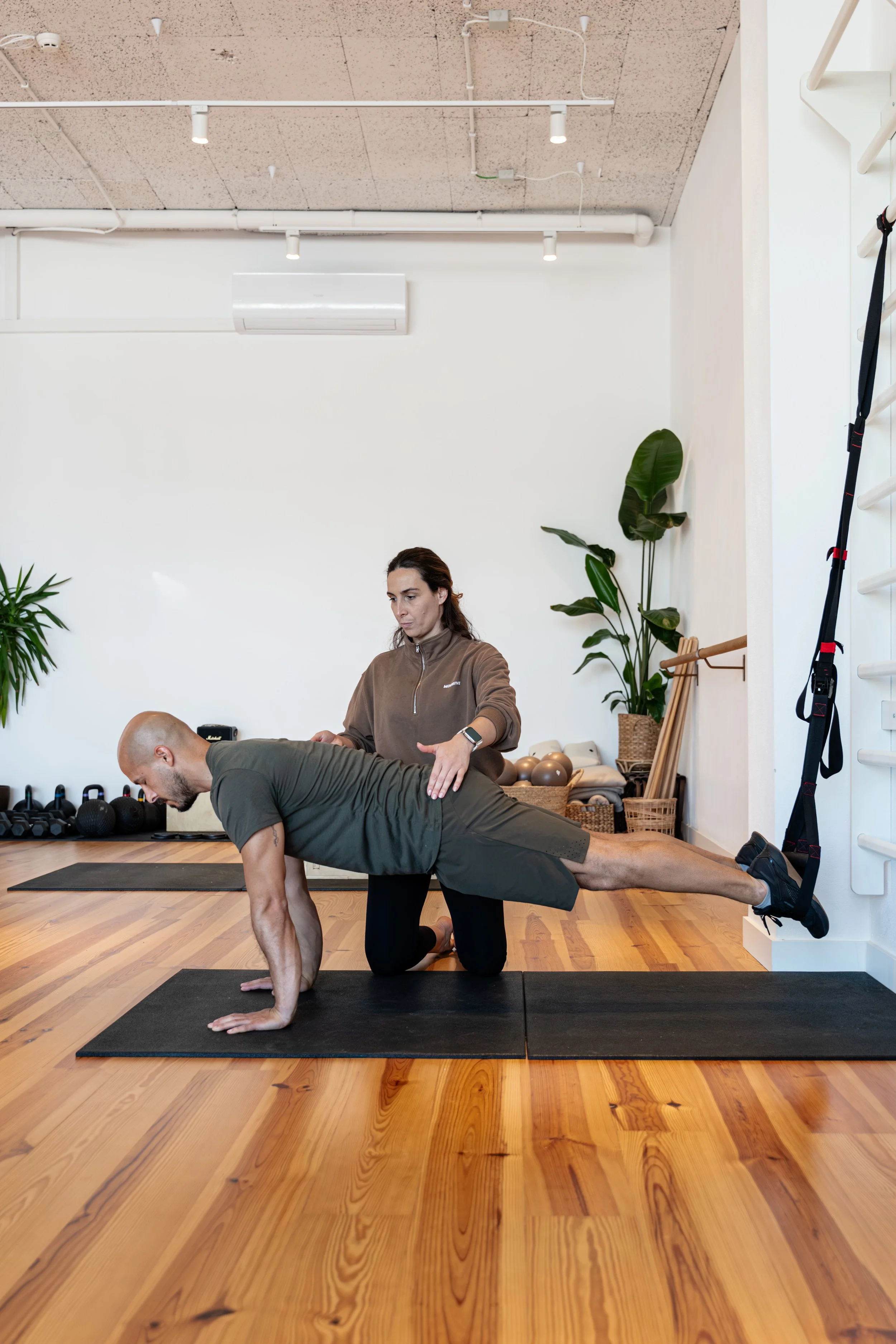 Treino funcional com acompanhamento no Plenum Studio, Lisboa