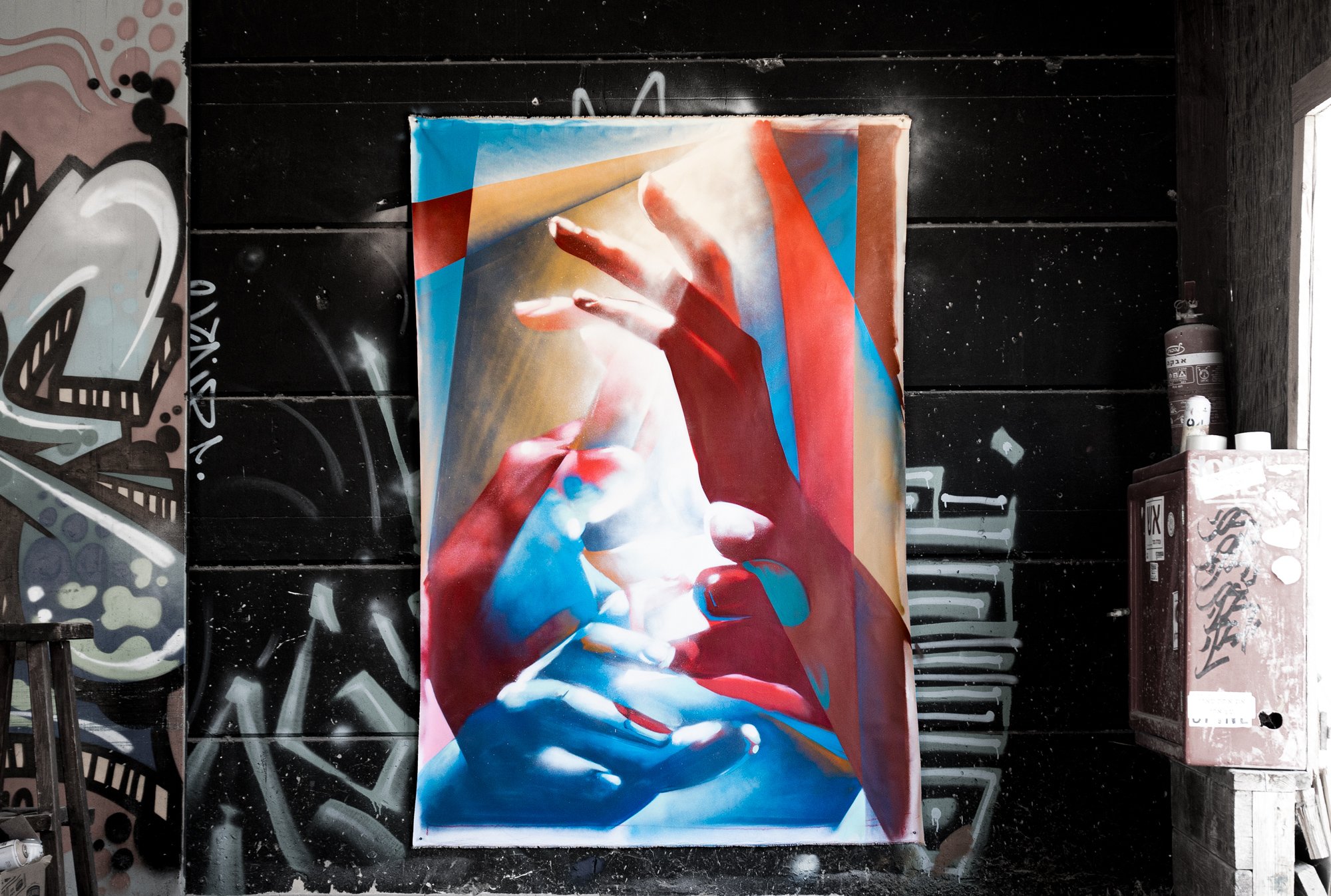 Hand-Insta-01.jpg