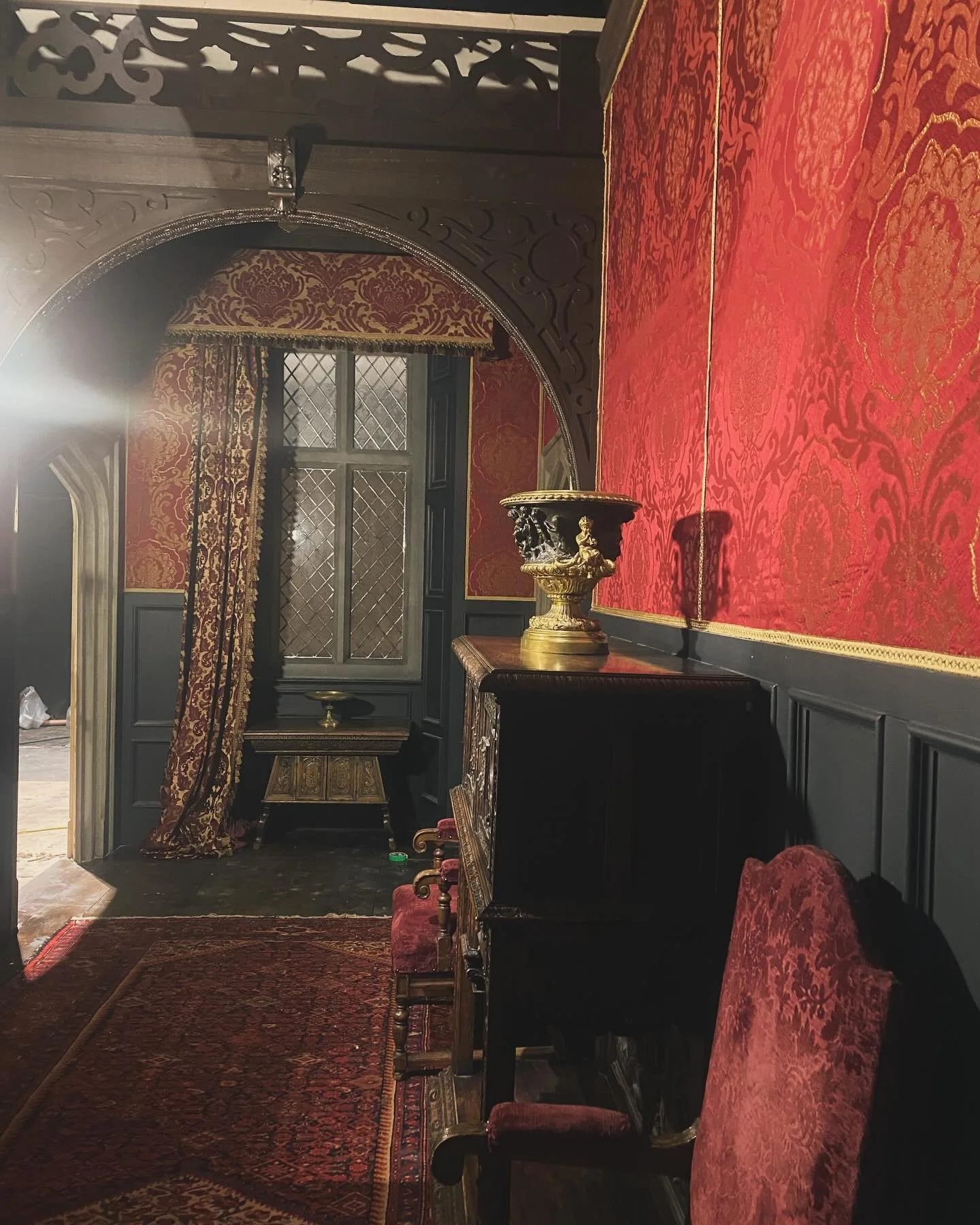 Not many people know part of our job involves covering walls in fabric, of which we got to do a lot of on @maryandgeorgetv 🪩
We had quite a challenge with the King&rsquo;s chambers as the red and gold silk had been recycled from another production (