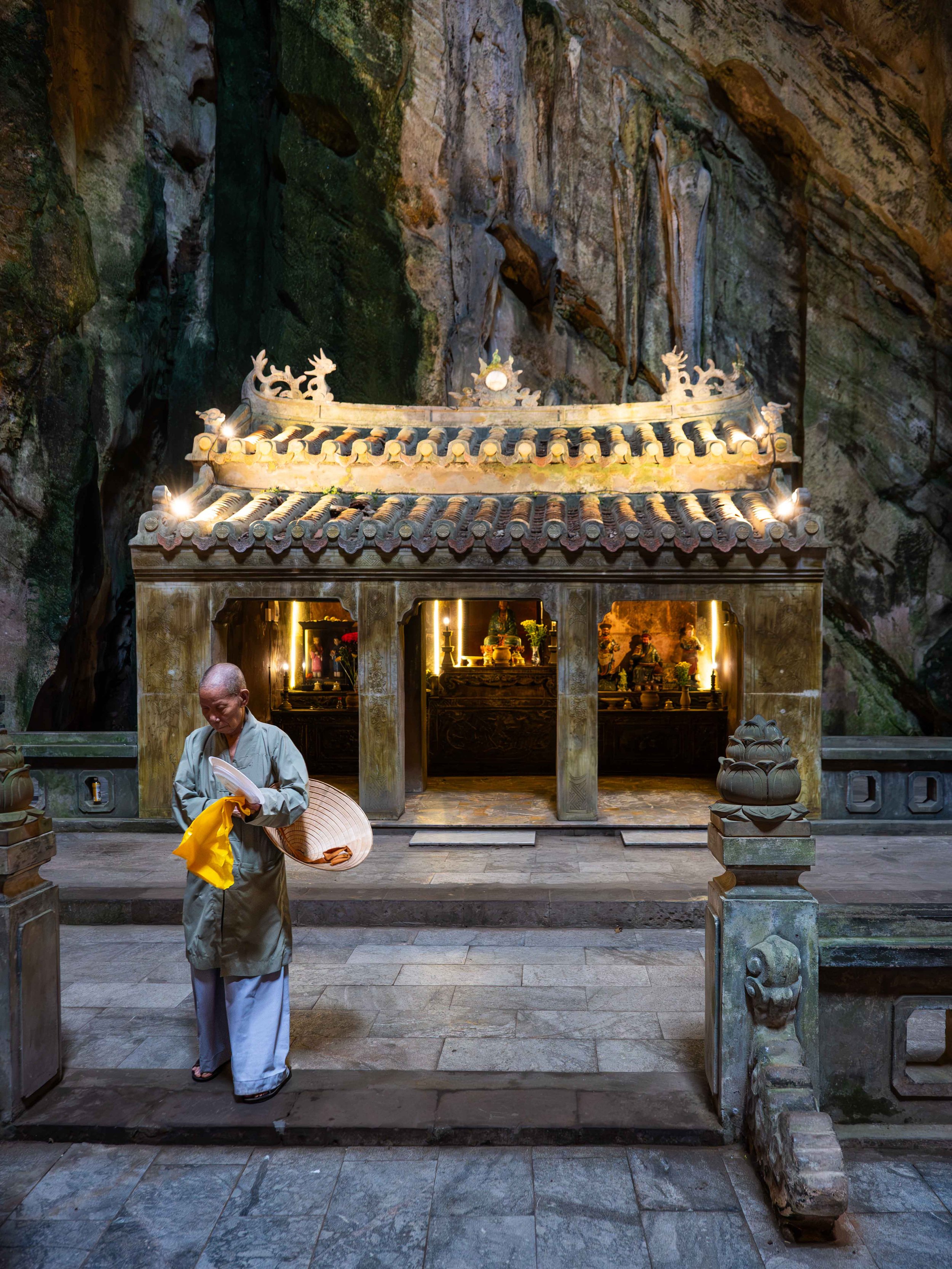 marble-mountain-danang-vietnam.jpg