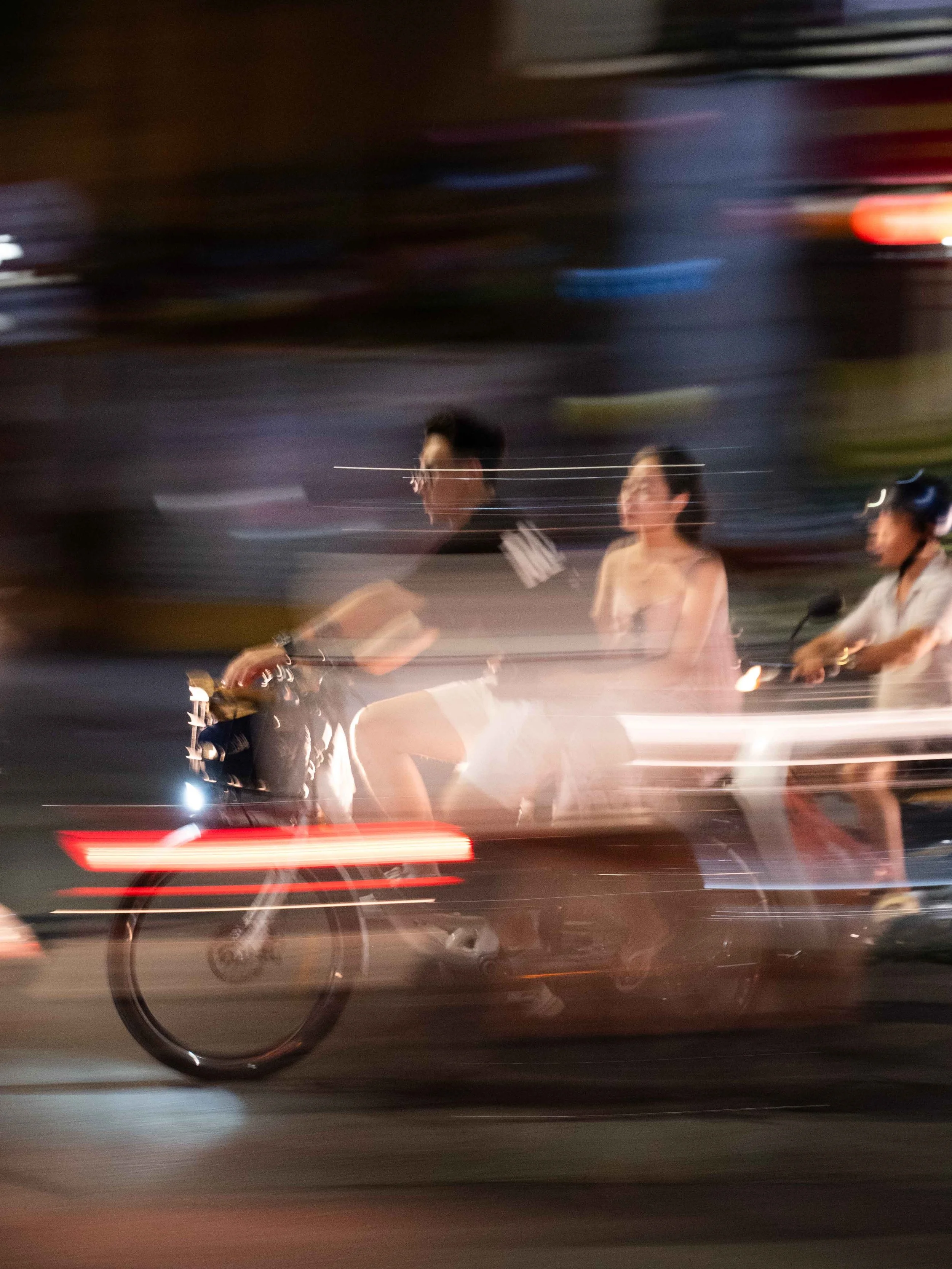 mopeds-hoi-an.jpg