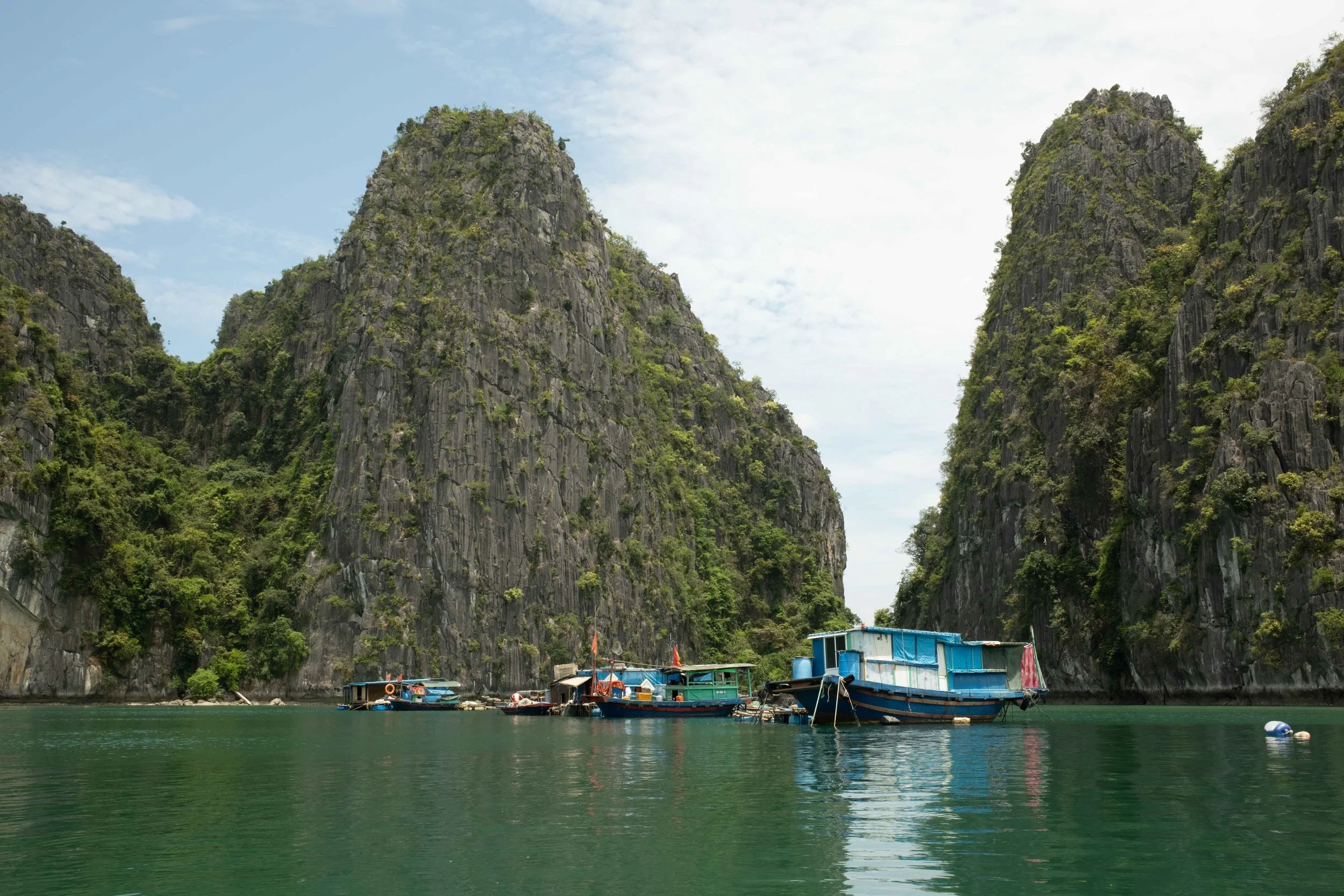 fishing-ha-long-bay.jpg