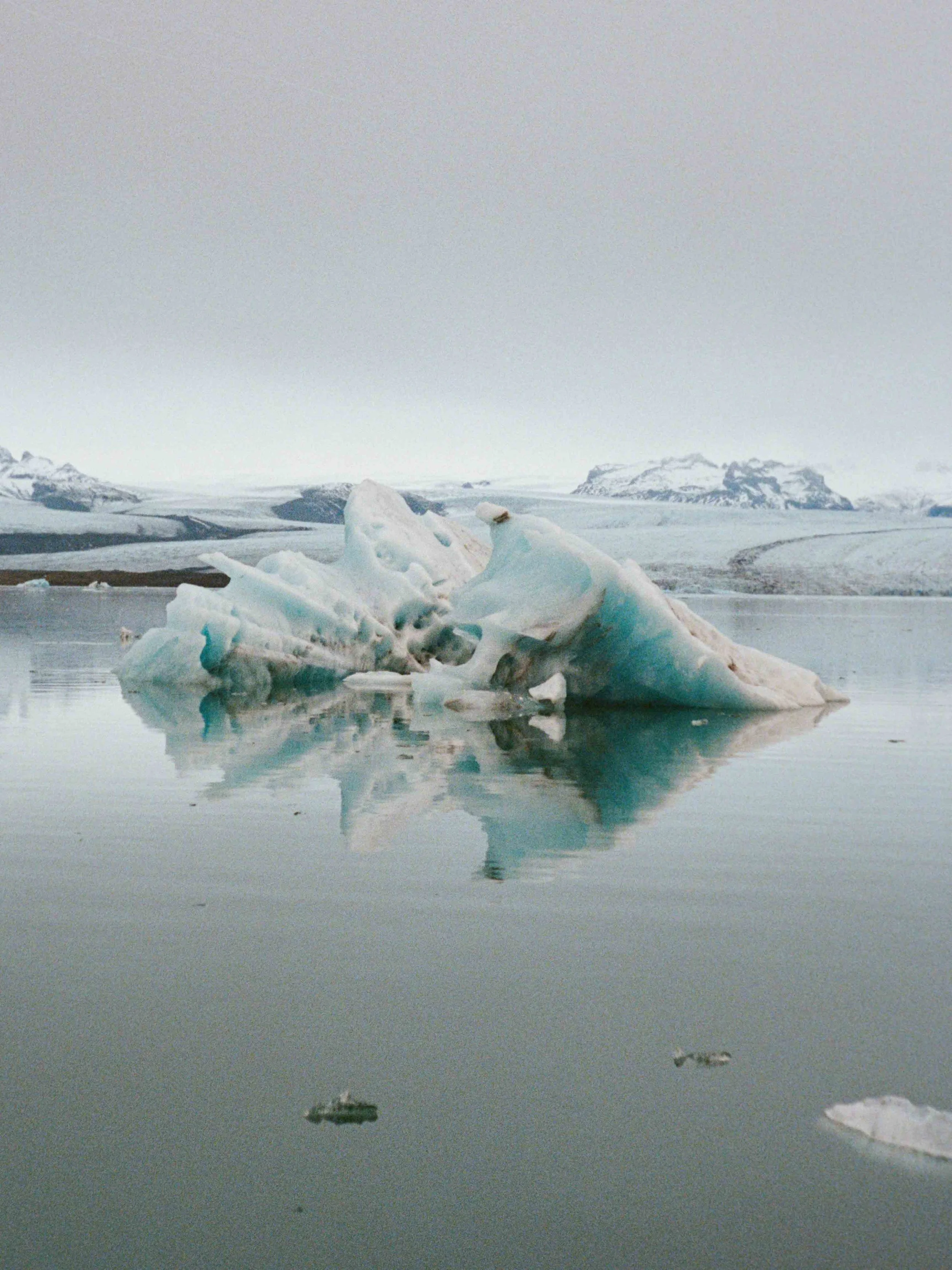 Iceland-ice-lagoon-nikon.jpg