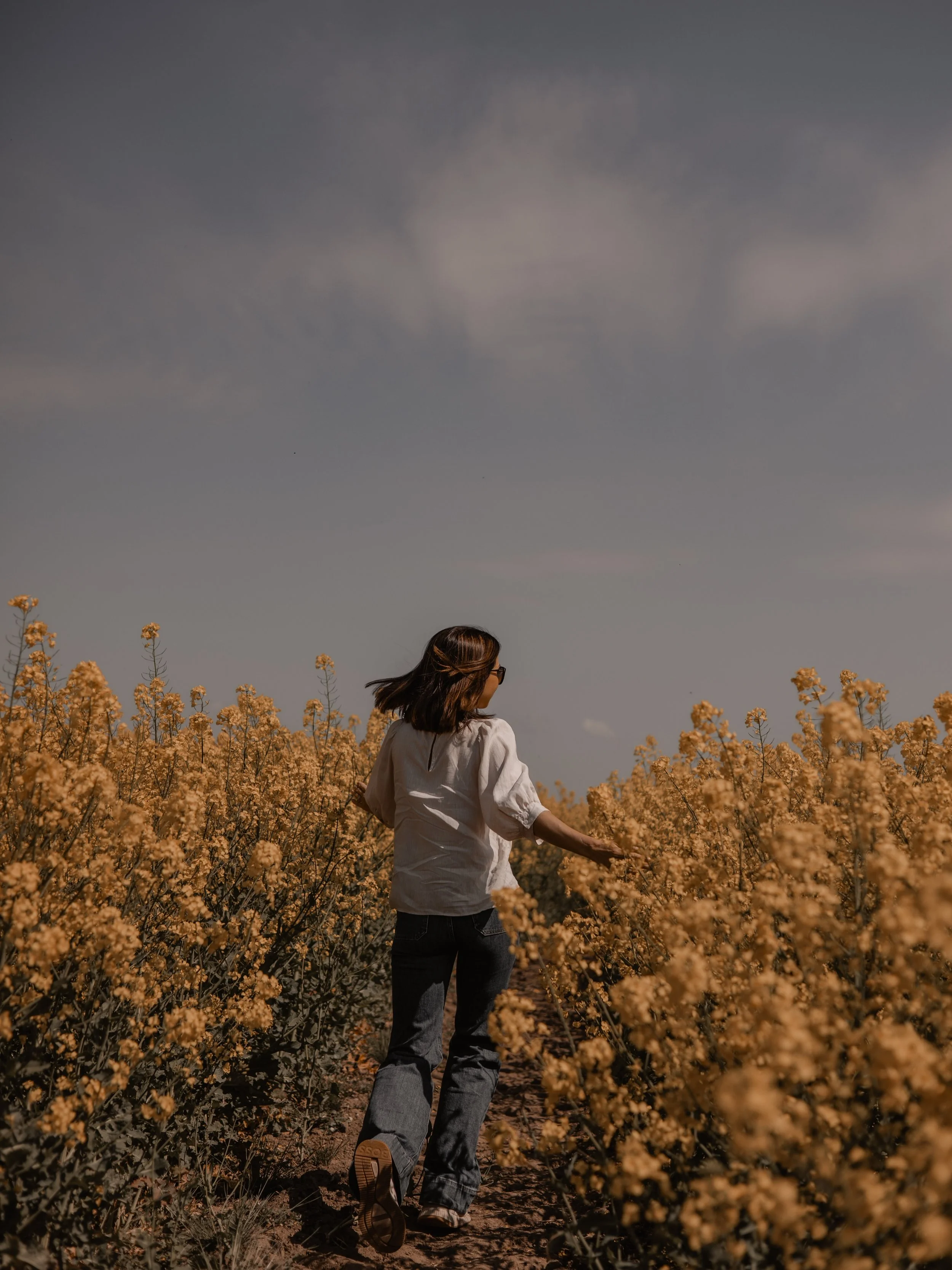 Rapsf&auml;lten st&aring;r i blom i hela Sk&aring;ne! 🌾💛

3 saker du ska passa p&aring; att g&ouml;ra i Sk&aring;ne i maj, som f&ouml;r &ouml;vrigt &auml;r den vackraste tiden att bes&ouml;ka Sk&aring;ne:

1. &Aring;k p&aring; en roadtrip p&aring; 