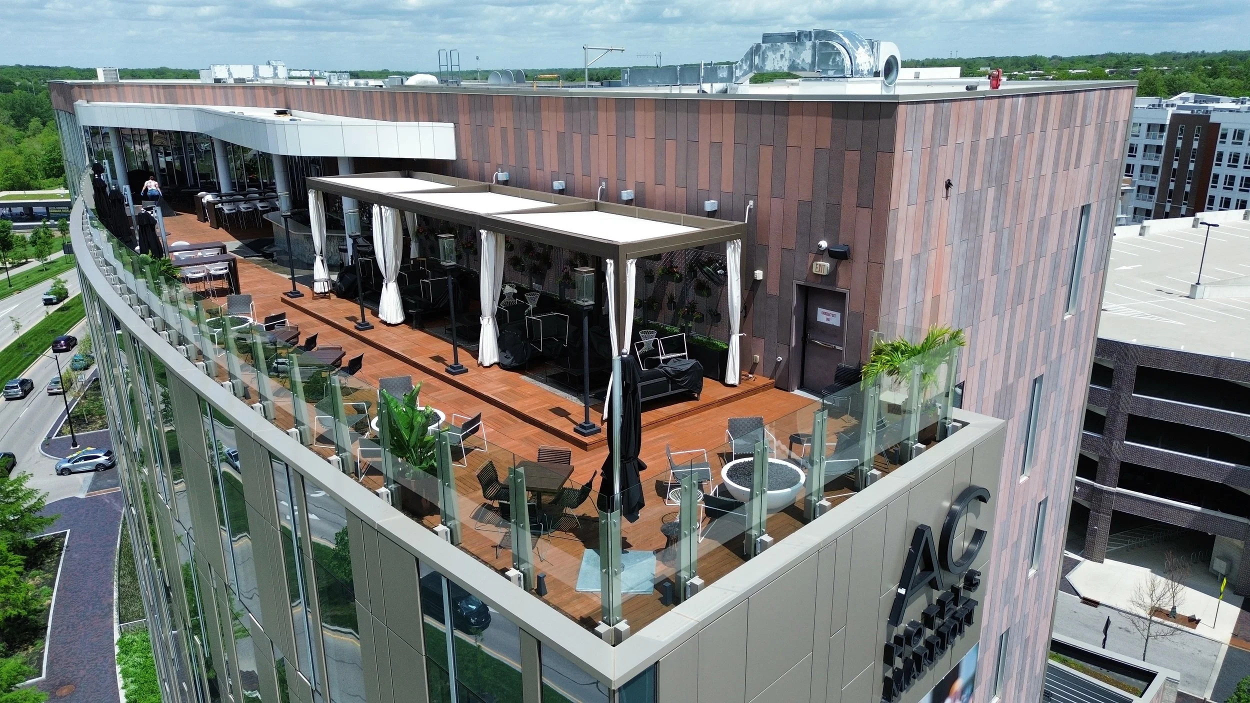 Vaso Rooftop Lounge