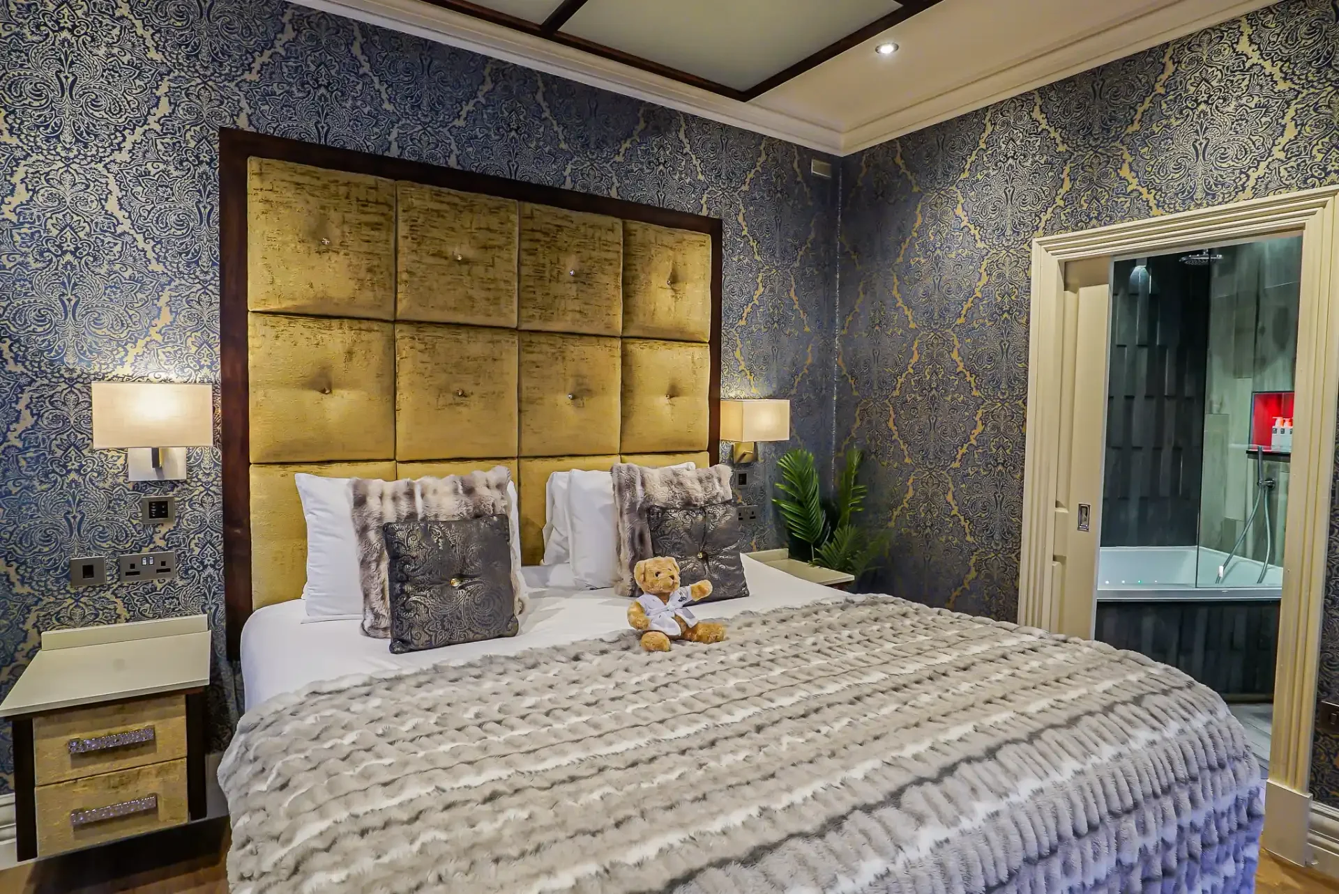 passion suite cranleigh boutique windermere lake district hotel super king room