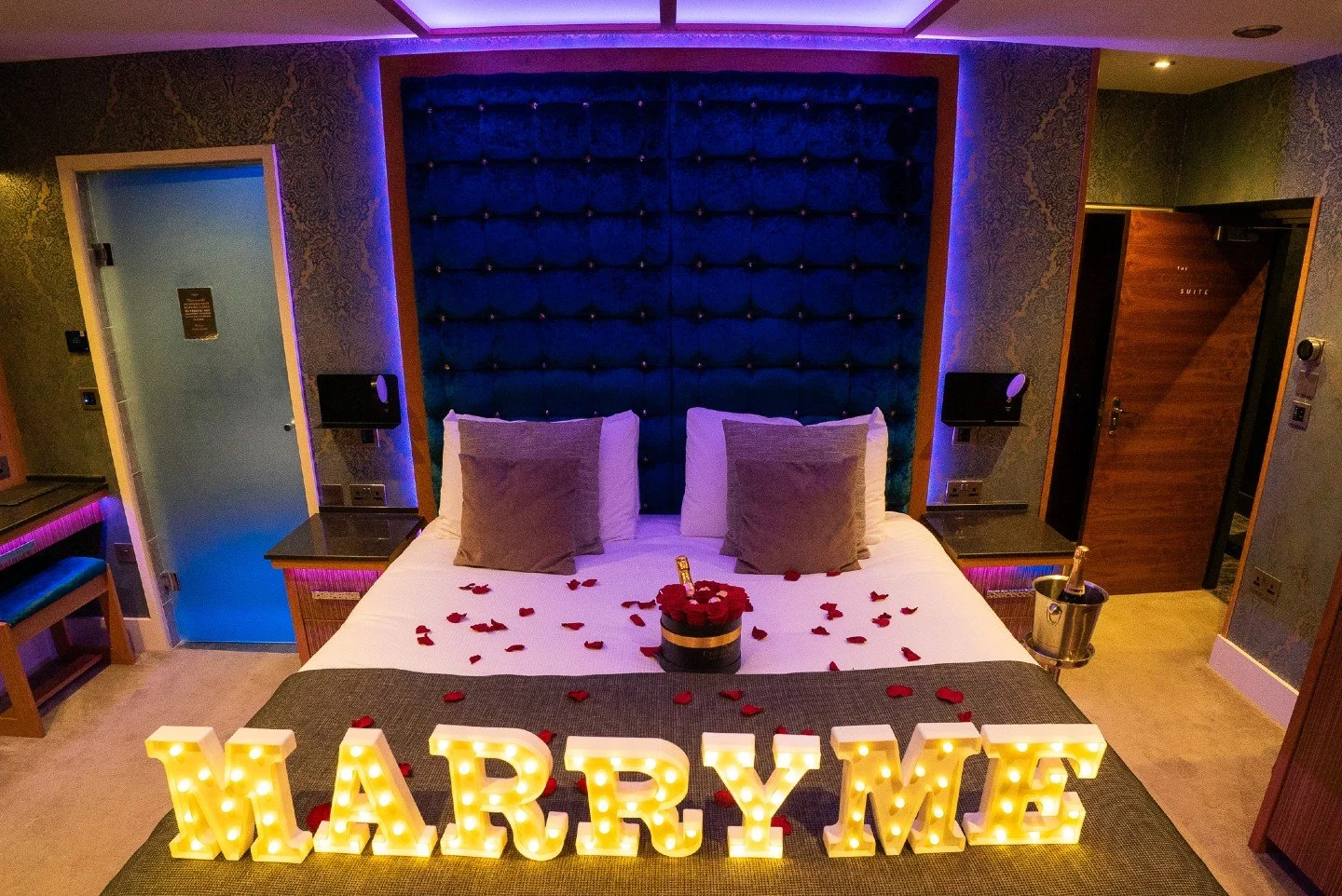 Planning to ask the big question? Don't just ask&mdash;create a flawless memory that feels like a dream.

Our Marry Me package is curated for the ultimate "Yes". Imagine stepping into a Boutique Church Suite filled with:

Stunning 16" 