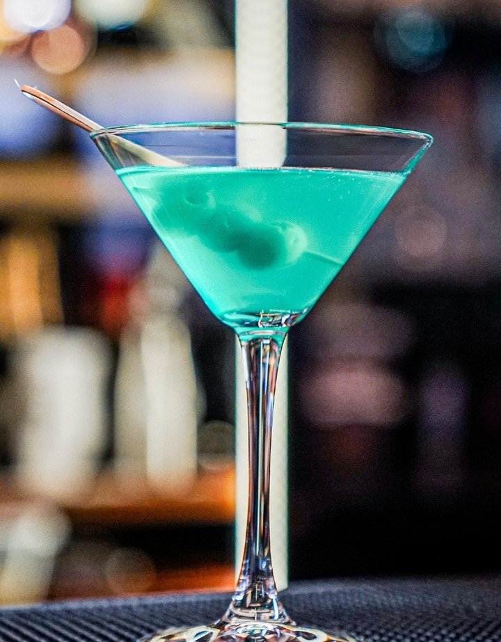 OUR ALL-ACCESS PASS TO BOWNESS 🔑✨

Staying at The Cranleigh Boutique isn't just about a beautiful suite&mdash;it&rsquo;s about the inner-circle access.

Flash your room key and unlock 15% OFF at the most iconic spots in the village:
🍸 The Fizzy Tar