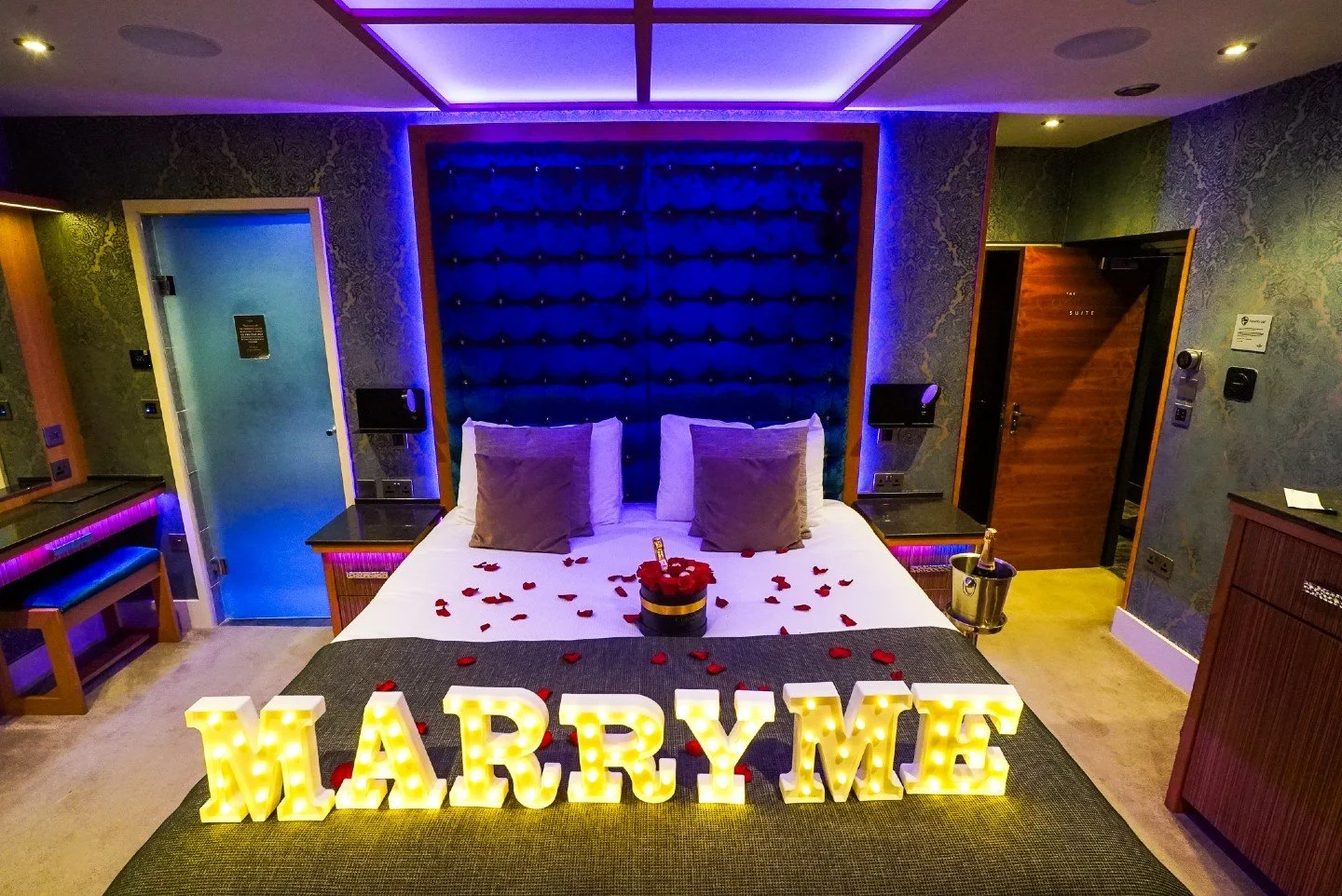 THE MARRY ME PACKAGE 💍

Because the moment deserves more than just the question.

Whether you're in one of our boutique rooms or a signature suite, we'll set the scene so all you have to do is ask.

What's included:
✨ 16" illuminated "MARR
