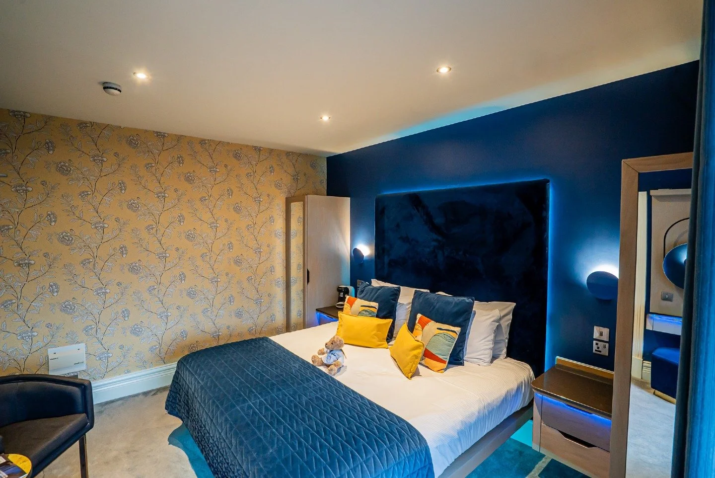 SUNDAY DOESN'T HAVE TO FEEL LIKE THAT ☁️🏔️

You know the feeling. Clock ticking, week looming, already tired before Monday's even started.
Here's the fix: swap the spiral for a Cumbrian sunrise and a proper breakfast.

Our Spring Escape offer was ma