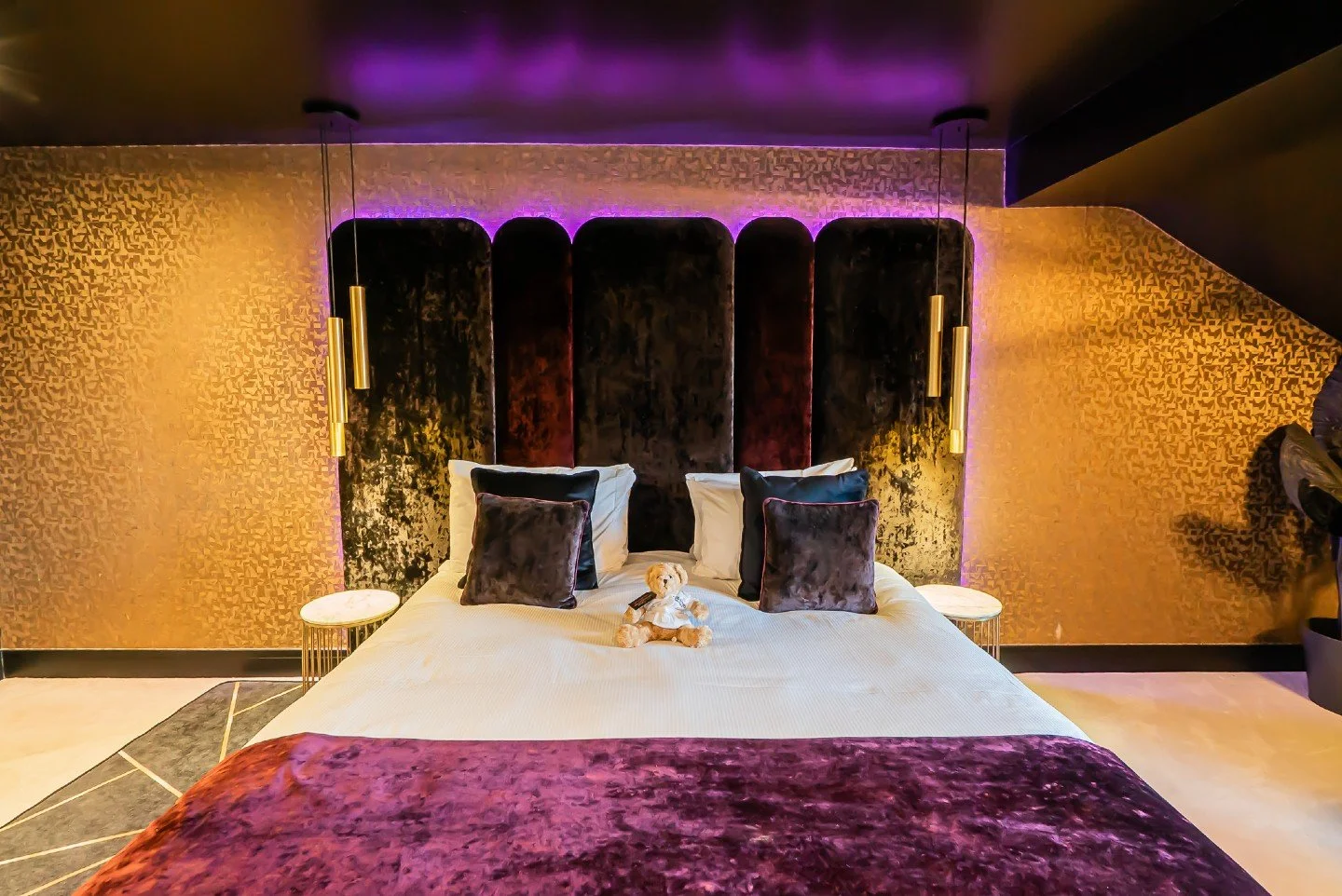 THE 24-HOUR RECONNECT ⚡

Sometimes, one night is all you need to find your zen.

Secure a 20% saving on a 1-night Spring stay and trade the routine for refined luxury. Waking up to a delicious breakfast in our private Club Room is the definition of p