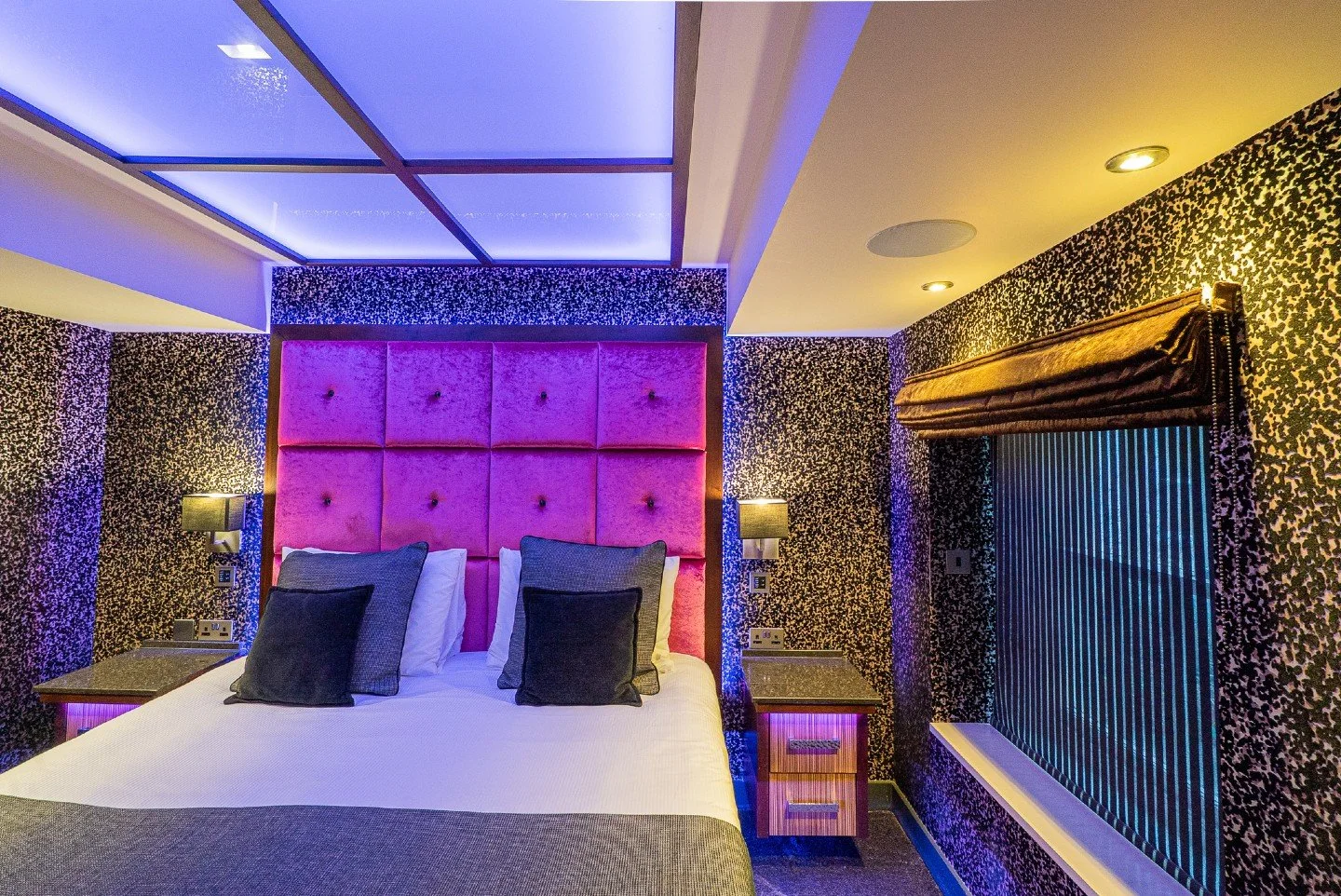 THE BANK HOLIDAY COUNTDOWN IS ON ☁️🗓️

The late May Bank Holiday is just around the corner. While everyone else is settling for a standard staycation, the smart-choice is a designer sanctuary in the heart of Bowness.

Whether you&rsquo;re looking fo