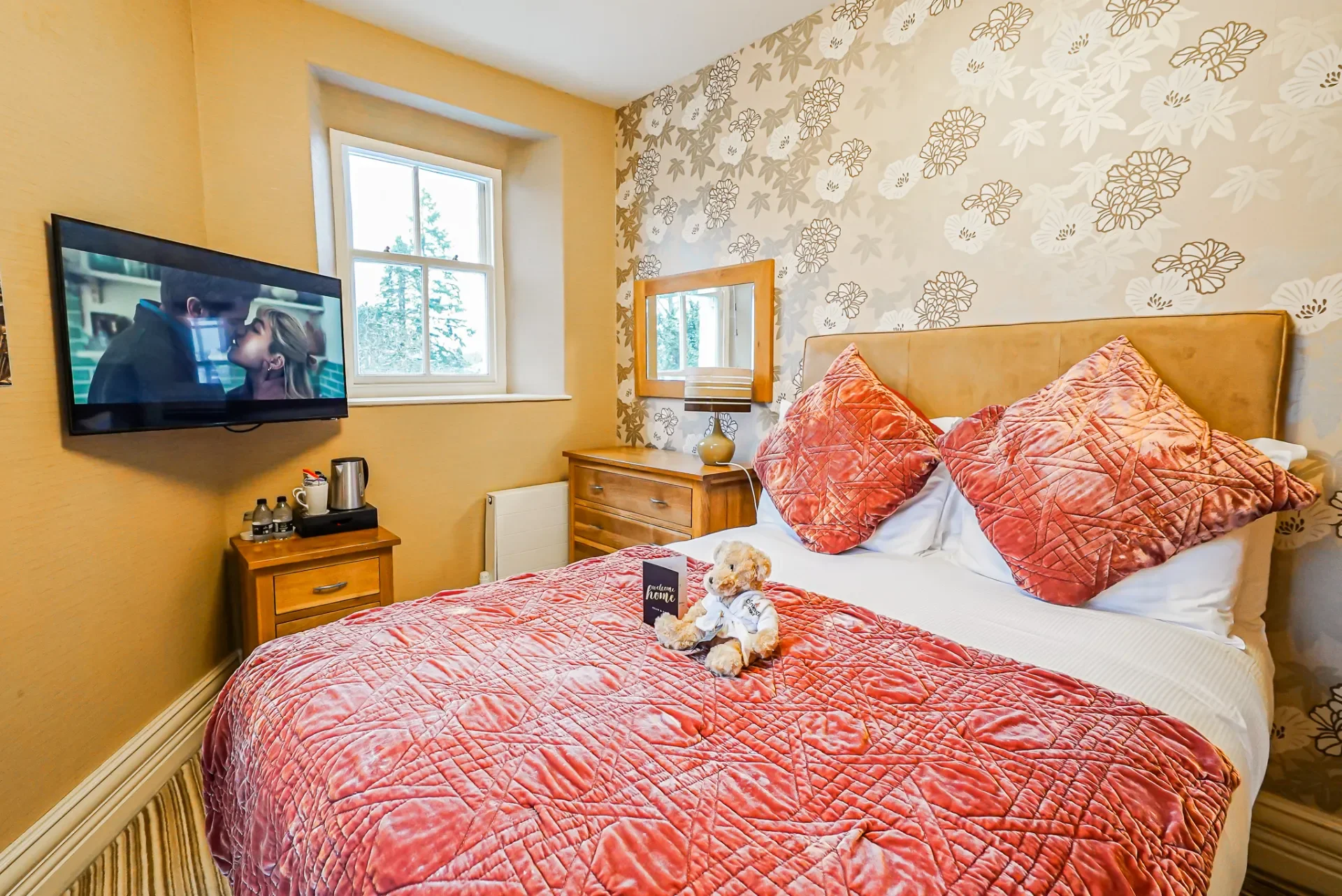 cranleigh-hotel-room-1-bowness-DSC09736.webp