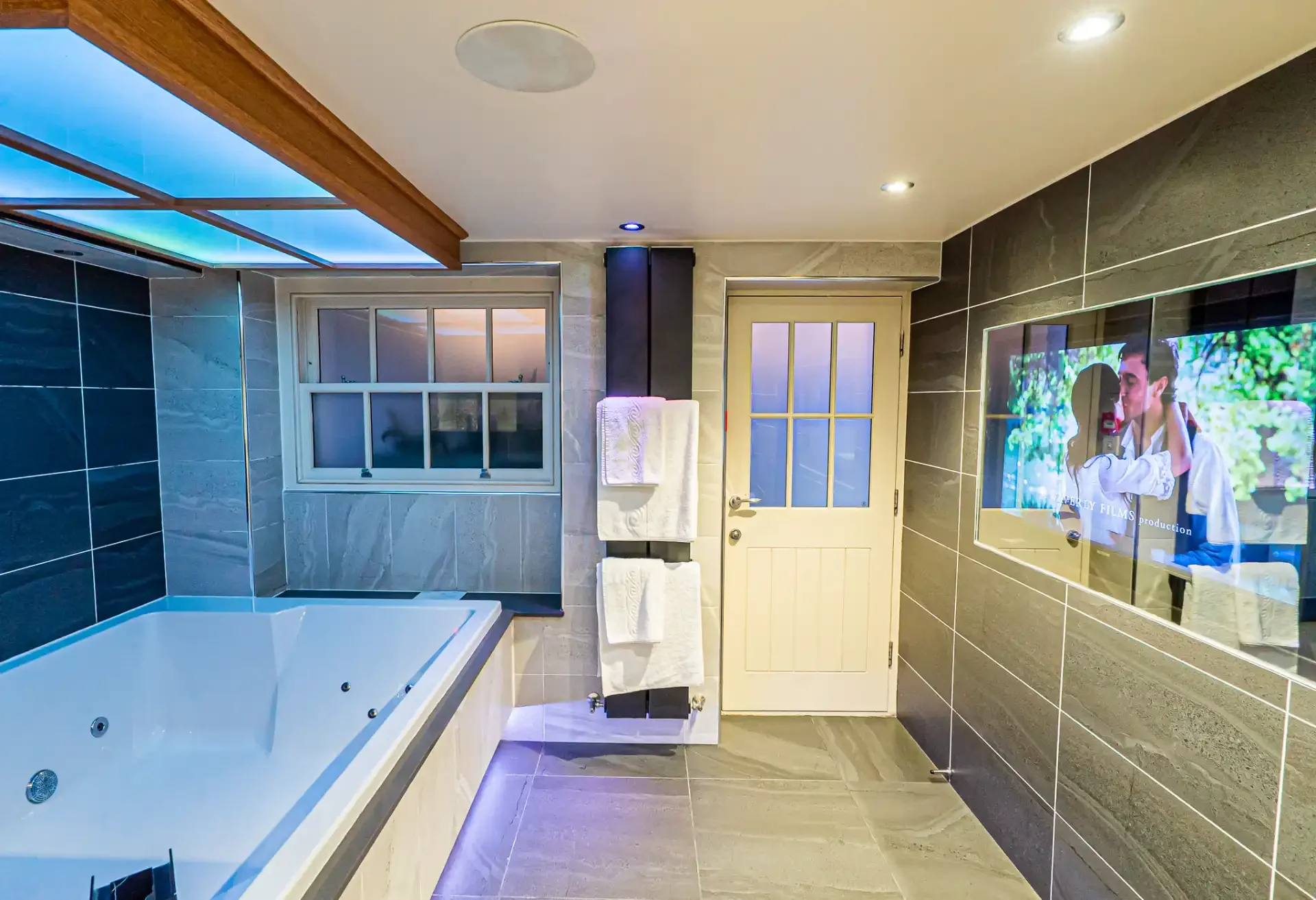 indulgence suite supers pa bath bowness hotel