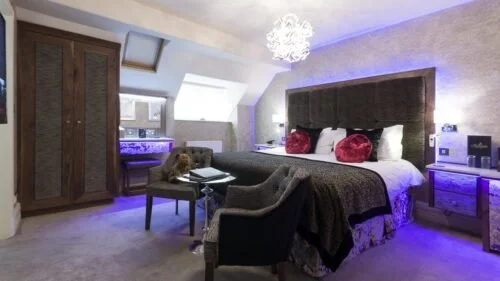 The Cranleigh Boutique Superior Room 8 img 2