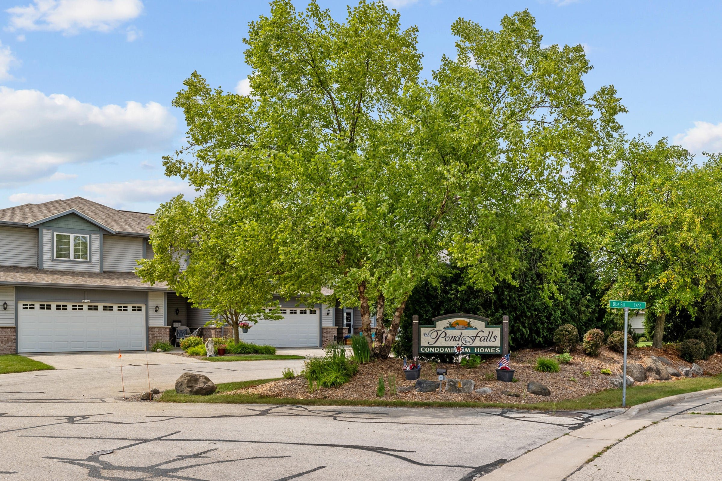 entry to condo