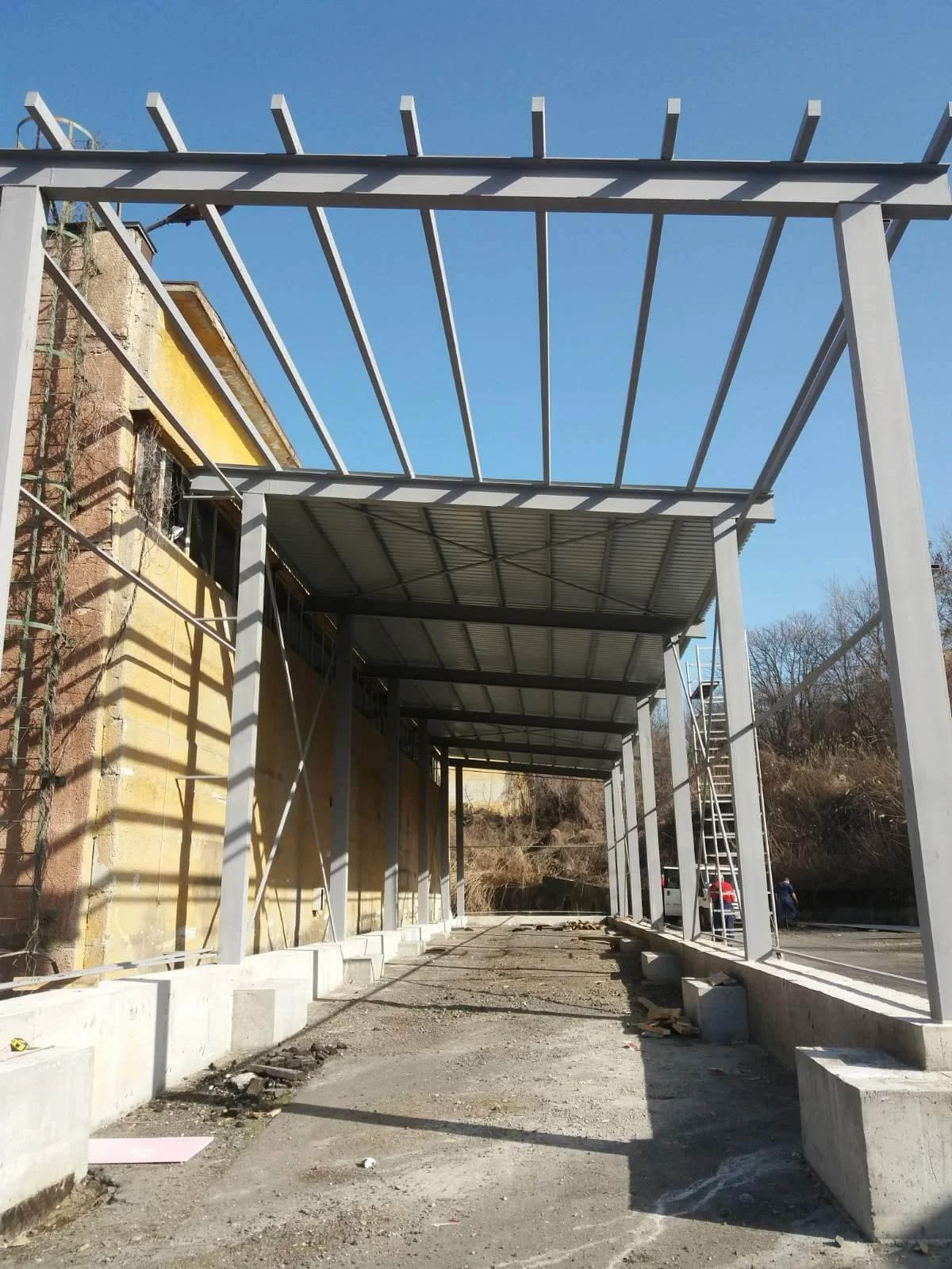 Доставка,Монтаж на метална конструкция и ламарина по стени и покрив, гр.Кърджали (7).jpg