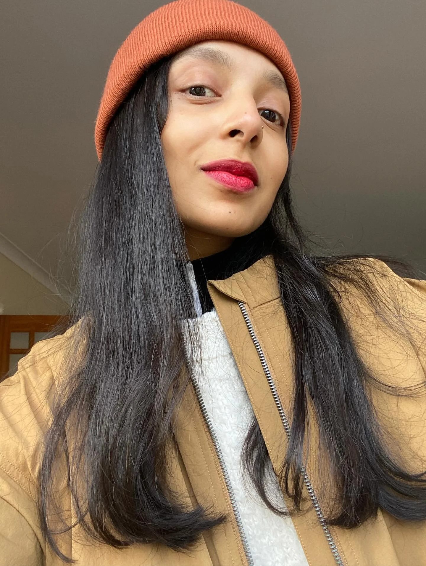 To that one blue day of the week☀️, catch up with my favs, pilates practise, stretching the spine, admin in bed, banana bread satisfaction and loads of laughter 💕