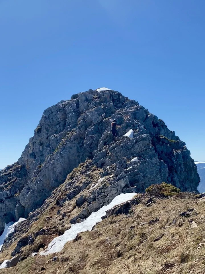 ⛰️