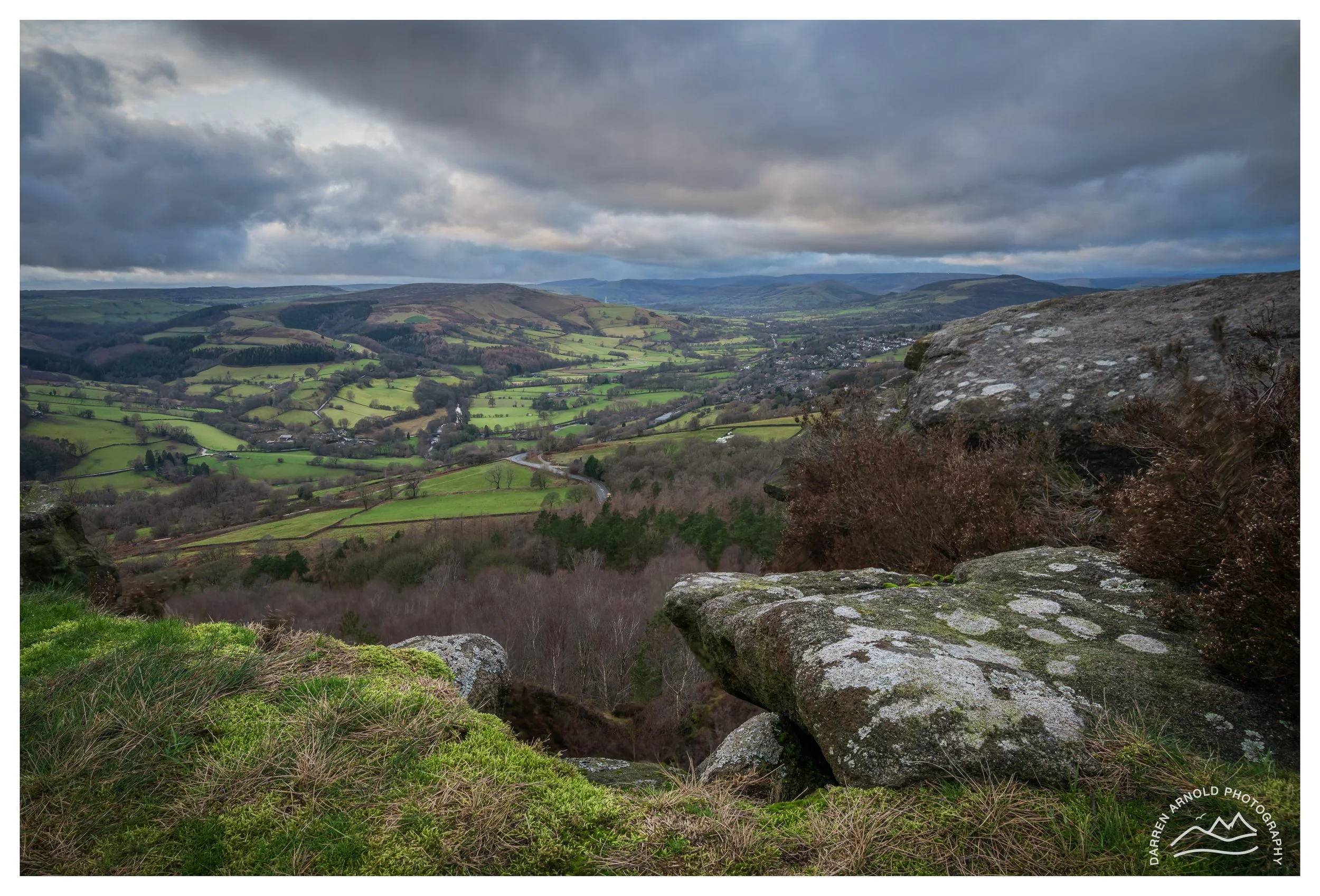 Web_View from Top_20260113_Peak District_Surprise View.jpg