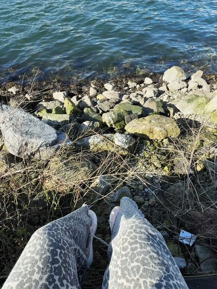 Sweet little-big luxeries in my life. 

Craving another river dip soon - who's joining me?!