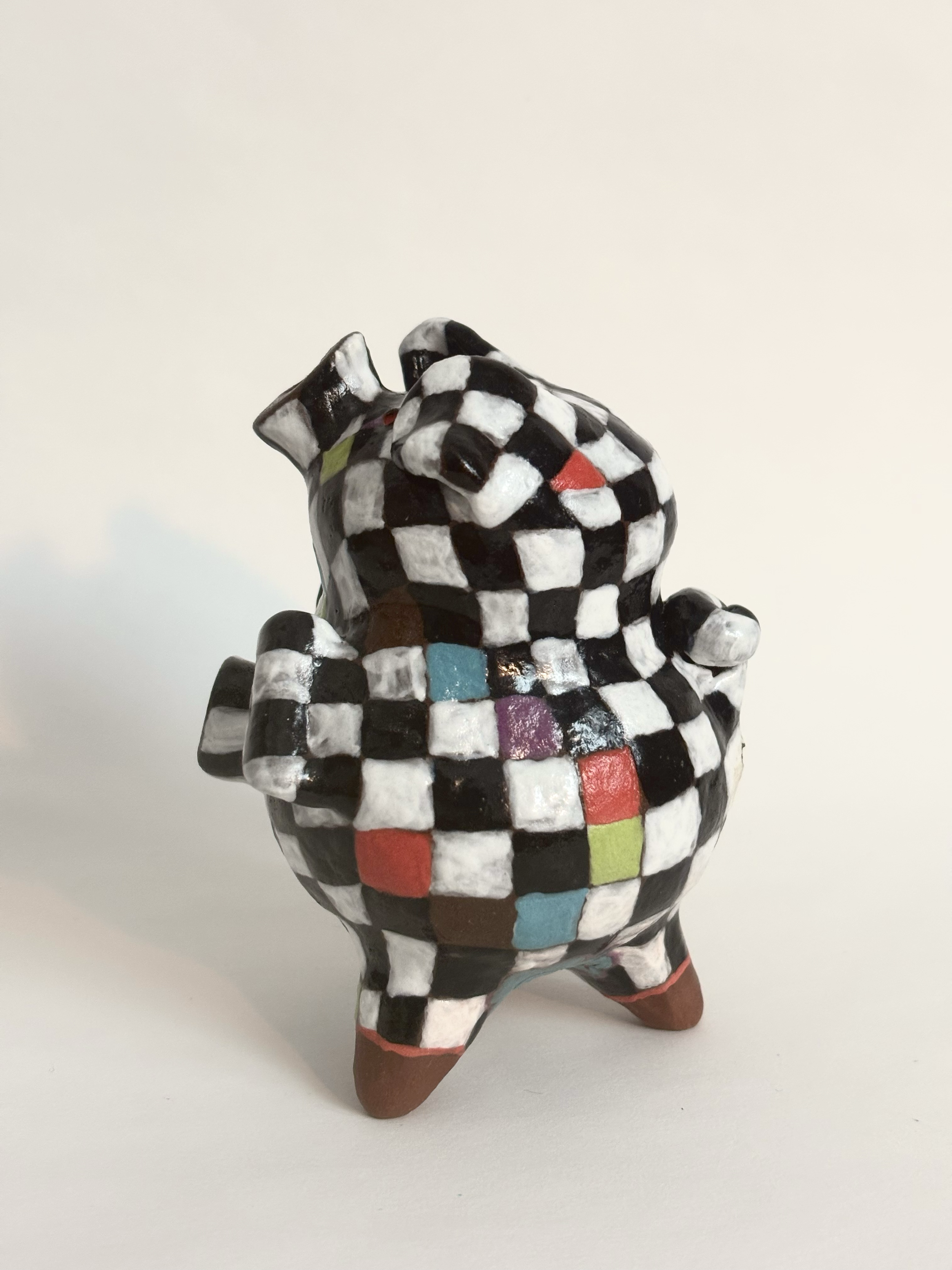 Las Hermanitas (2025), Stoneware