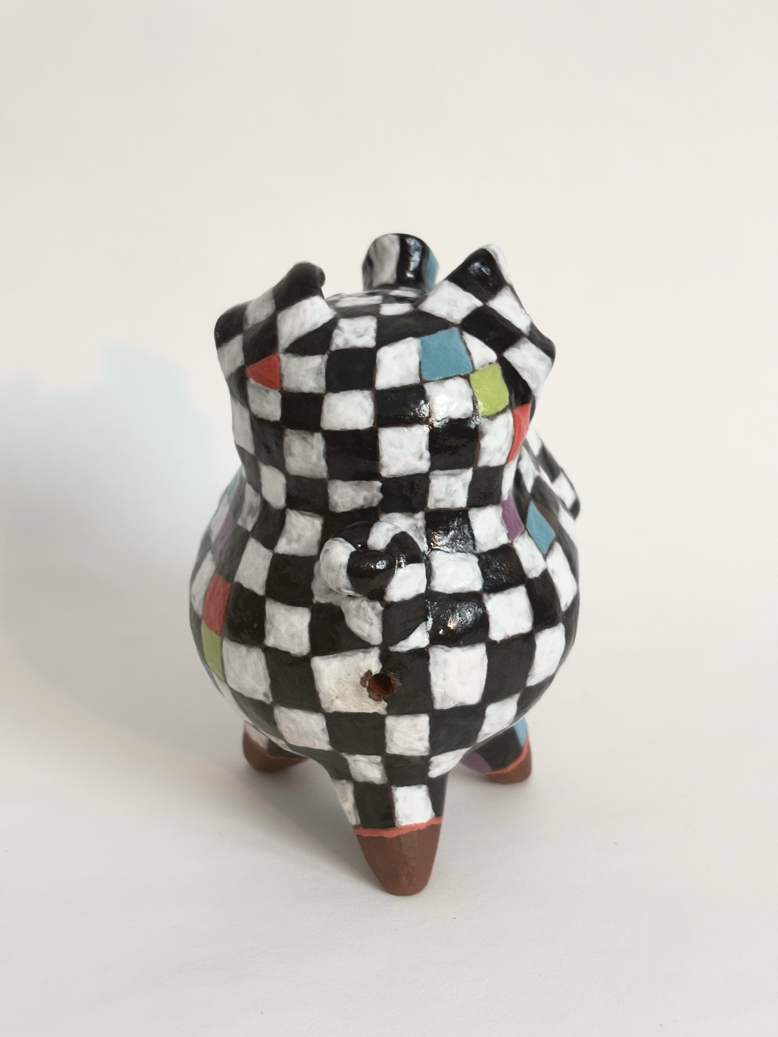 Las Hermanitas (2025), Stoneware
