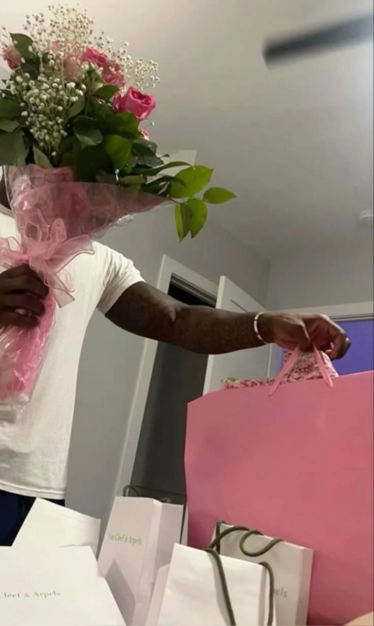 Who You Should Date Depending on Your Love Language