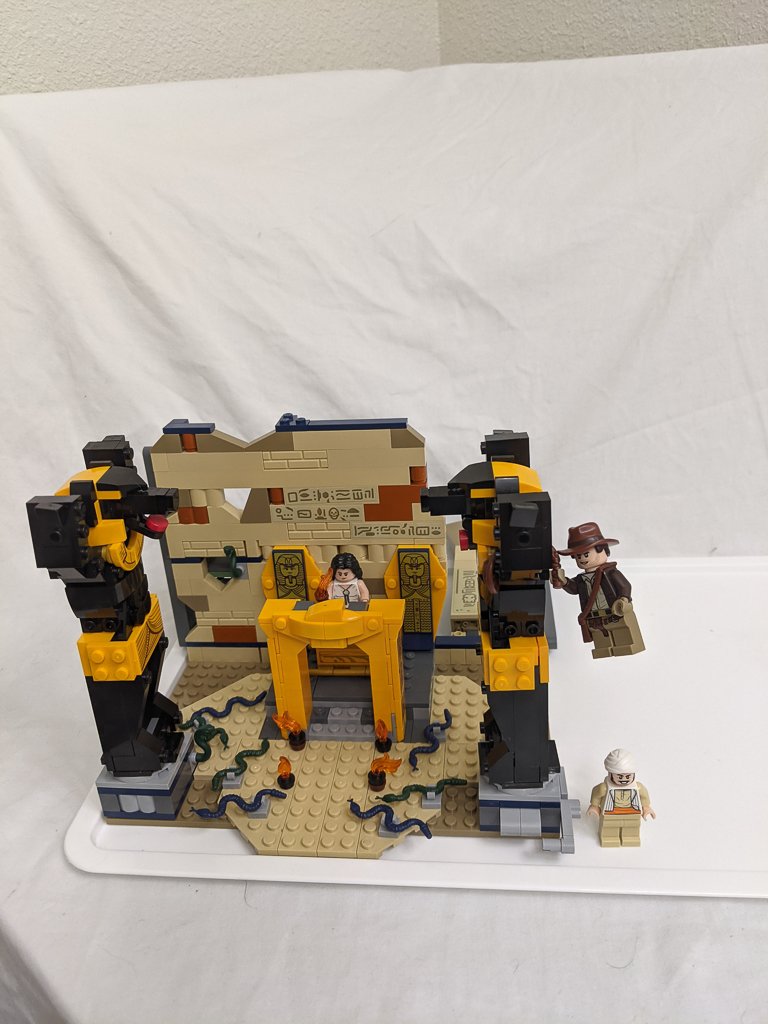 77013c.jpg