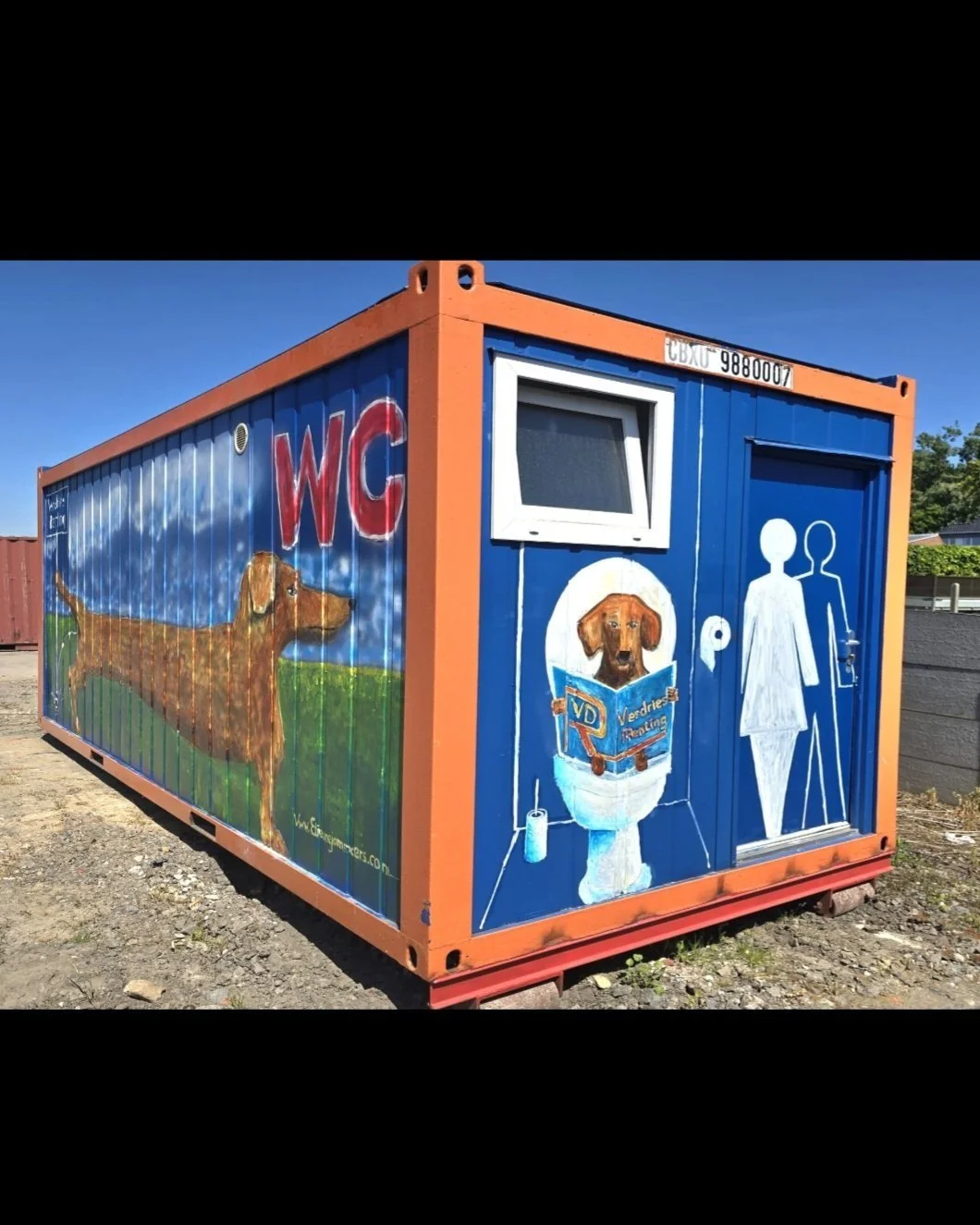 Toilet facilities wagon