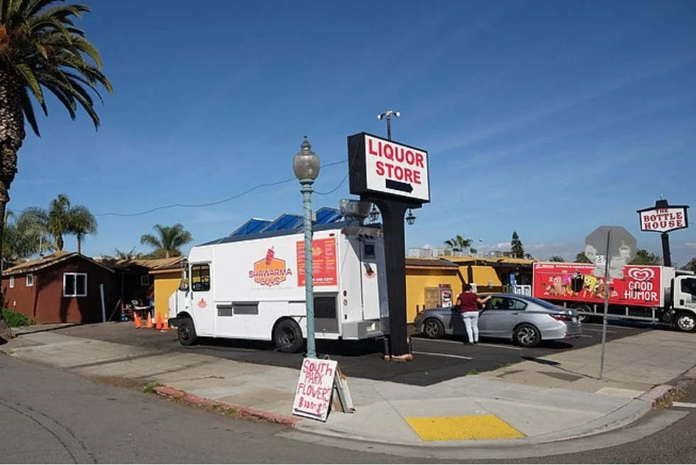 Shawarma Guys Food Truck in The Bottle House Parking Lot