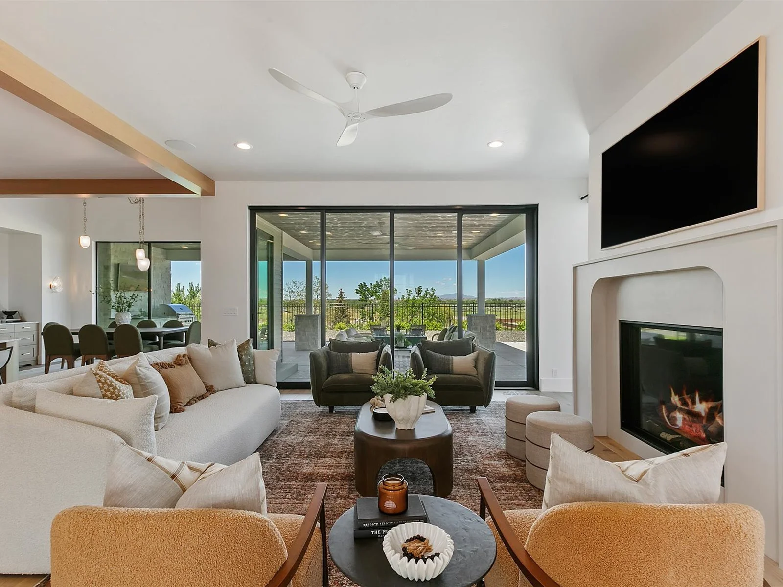 Iron Oak Homes Great Room To Patio