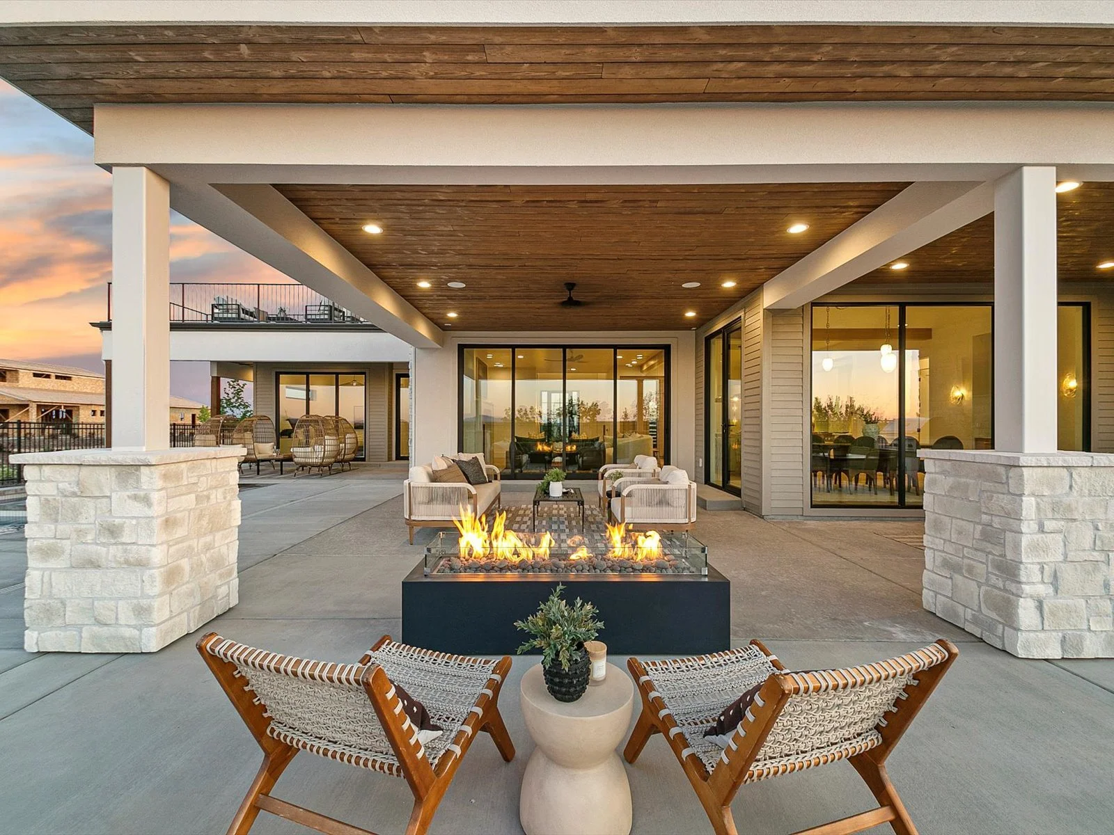 Iron Oak Homes Outdoor Luxury Patio