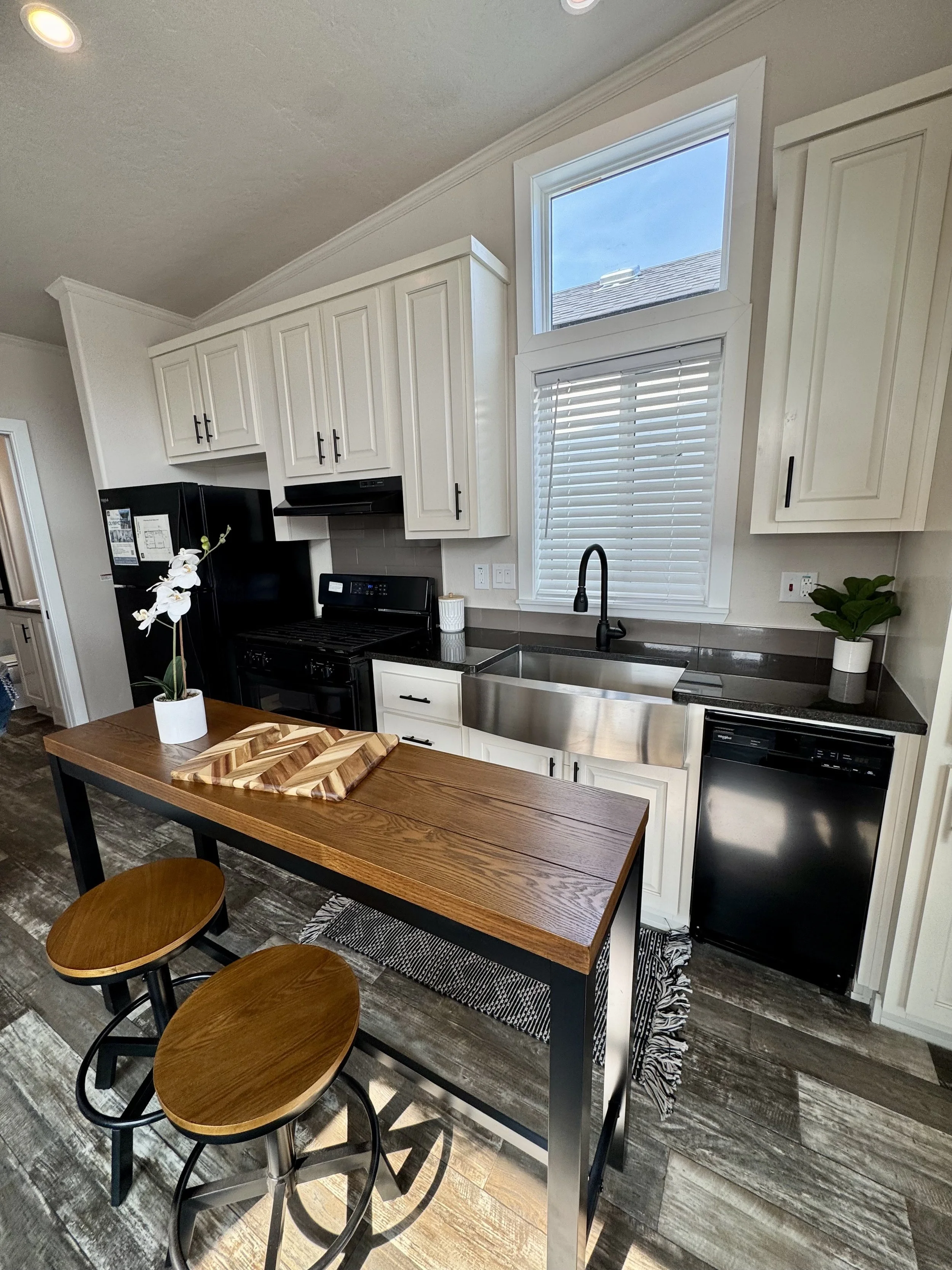 Ponderosa kitchen (example)