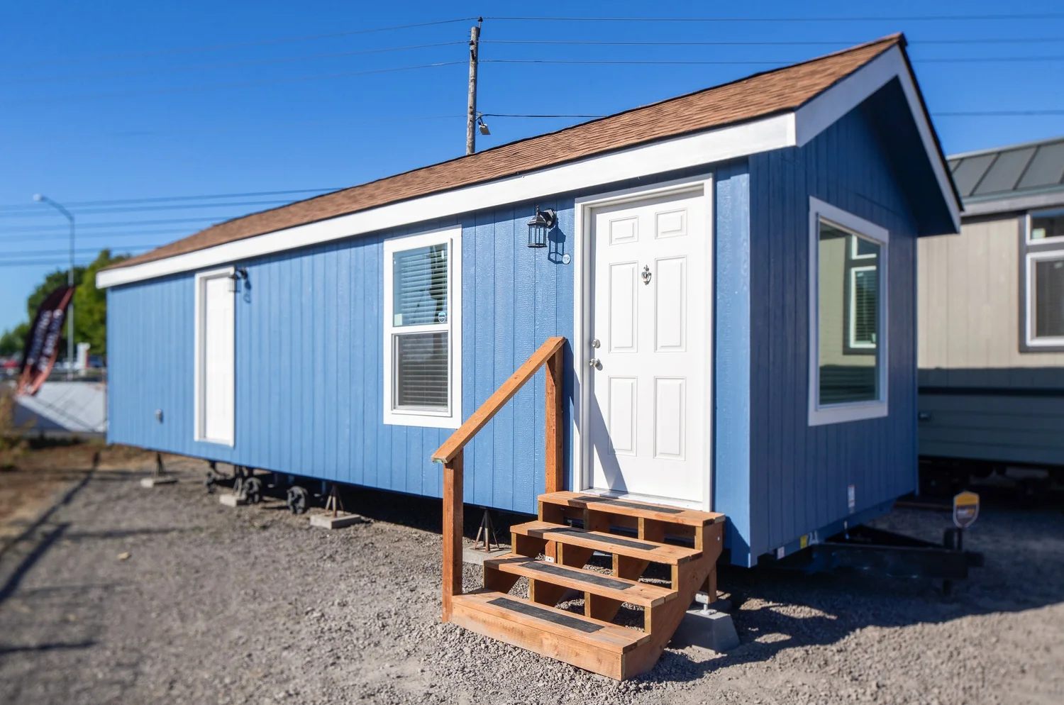 Maple lot model exterior