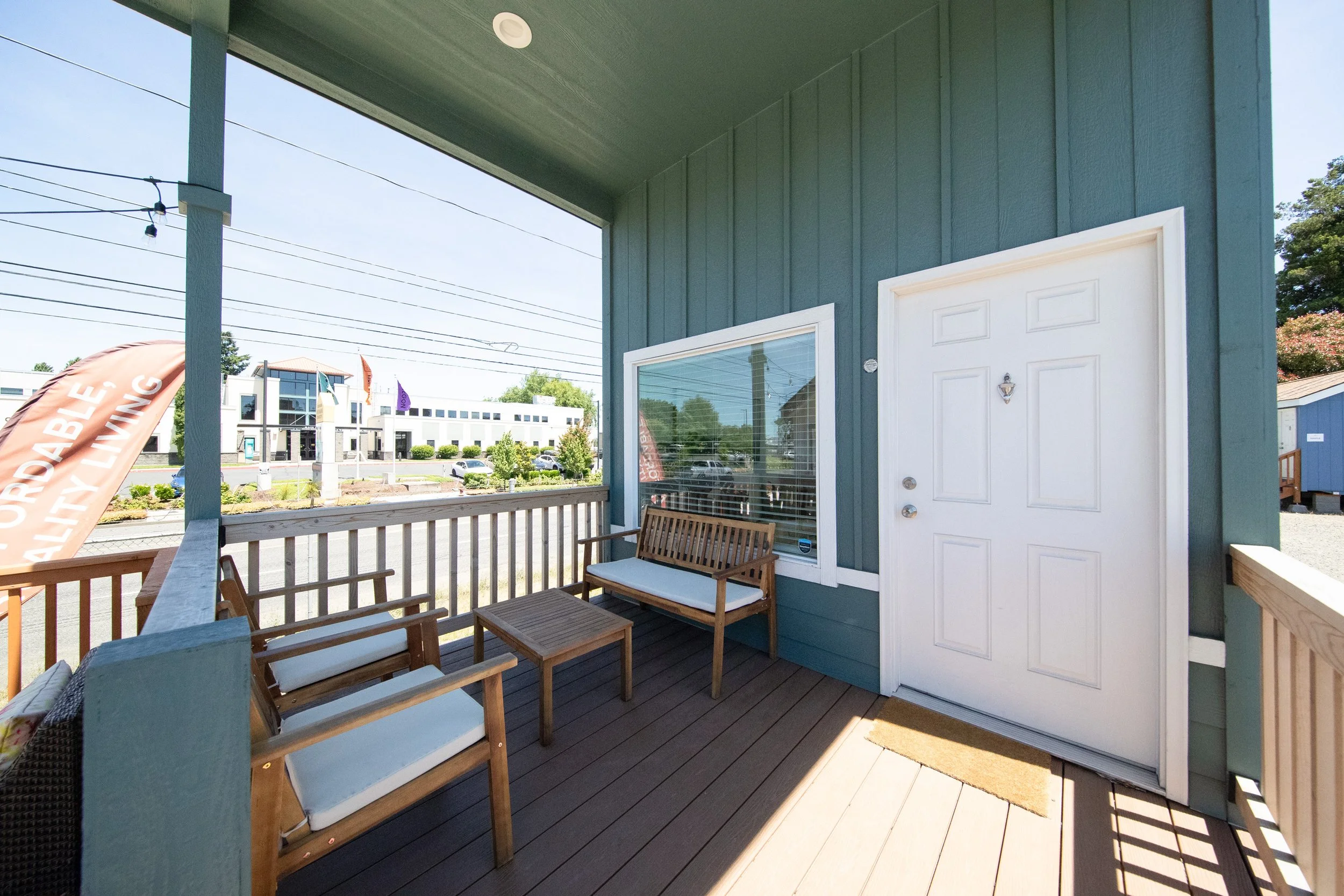 Portland Alder model 8-ft porch