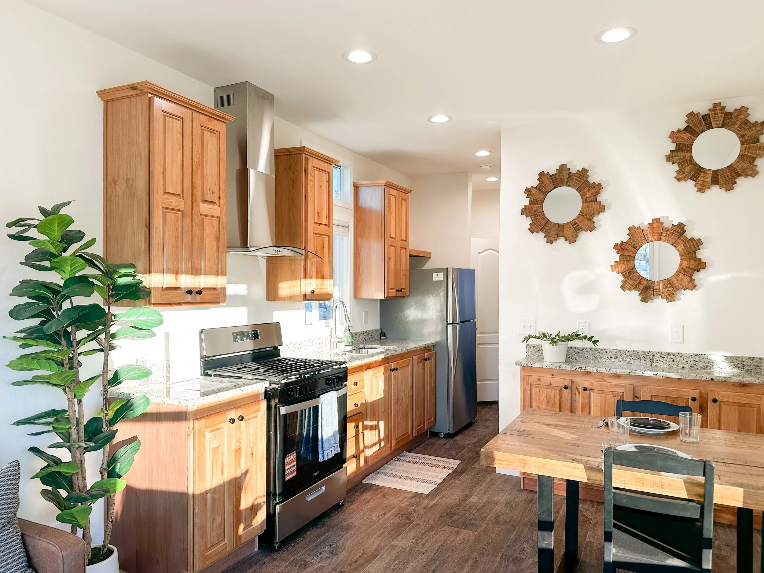Willow kitchen and dining area