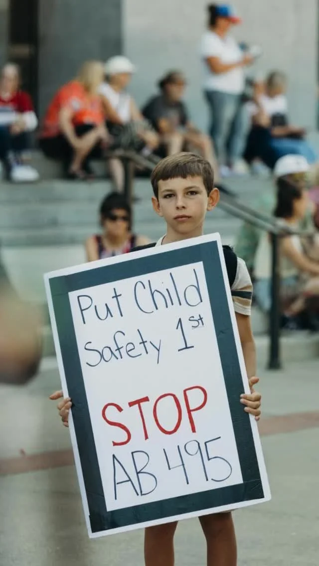 🚨 California Parents, Rise Up 🚨
We gathered at the Capitol to say with one voice: STOP AB 495.
This bill hands authority over your kids to unvetted adults! No ID, no background check, no parent notification. Zero safeguards.
Our children are not po