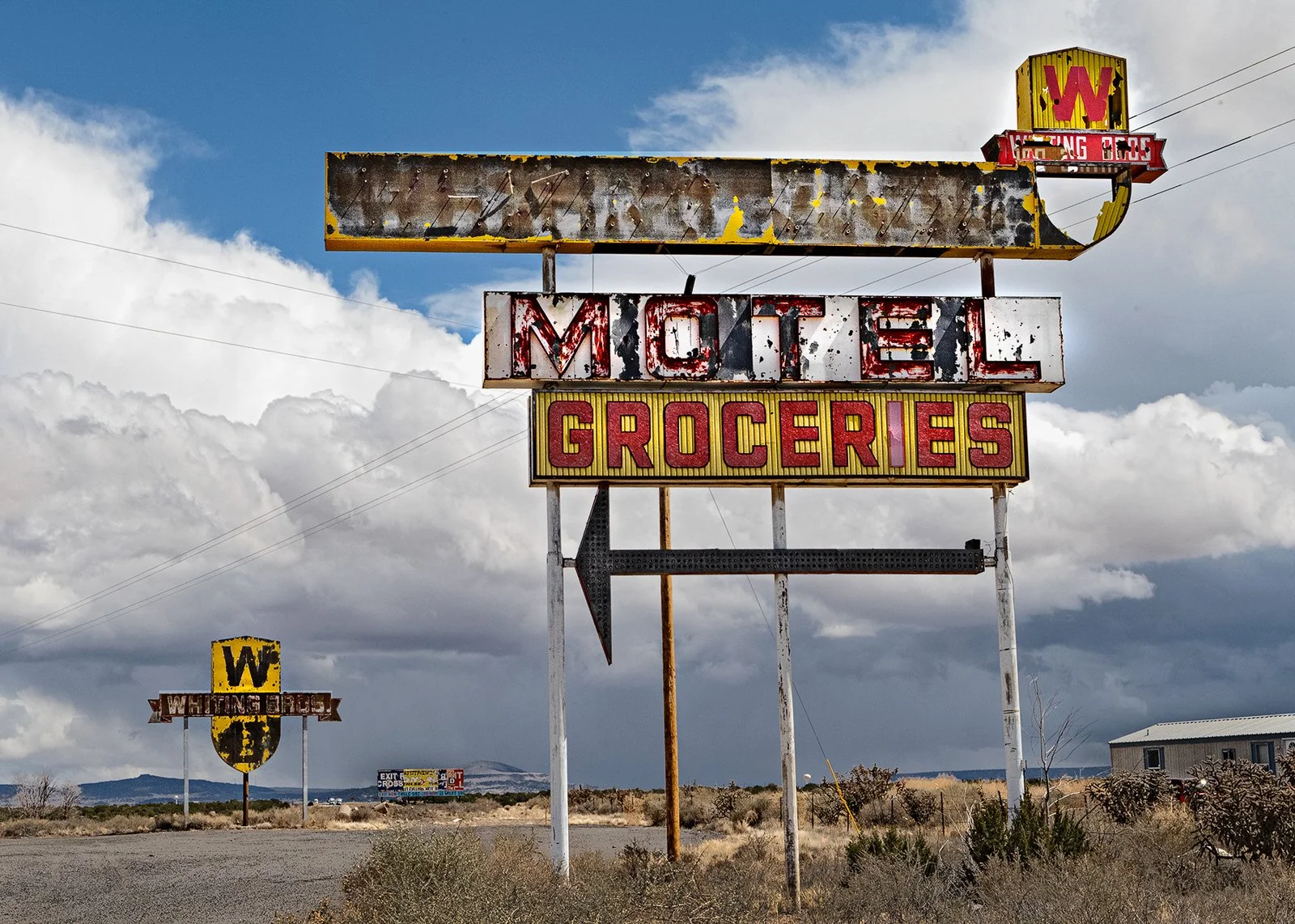 Rt 66 Hotel sign (Z6572)-2.jpg