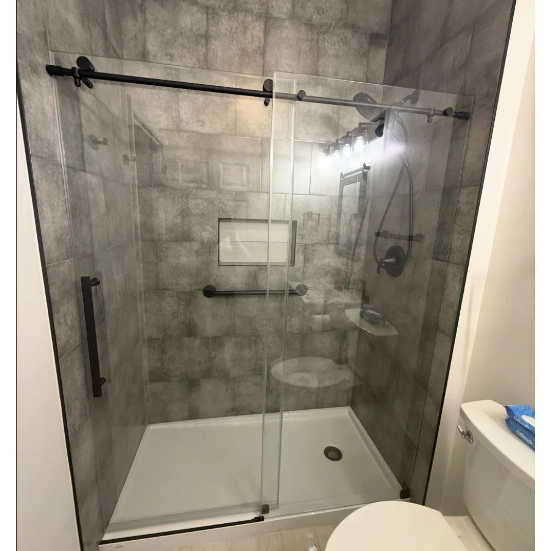 #bathroomtiles #bathroomdesign #interiordesign #tiles #bathroom #bathroomdecor #vanity #installation #bathroomrenovation #kitchentiles #walltiles #floortiles #bathroomideas #bathroominspiration #tiledesign #tilestyle #interior #bathroomstyle #tile #b