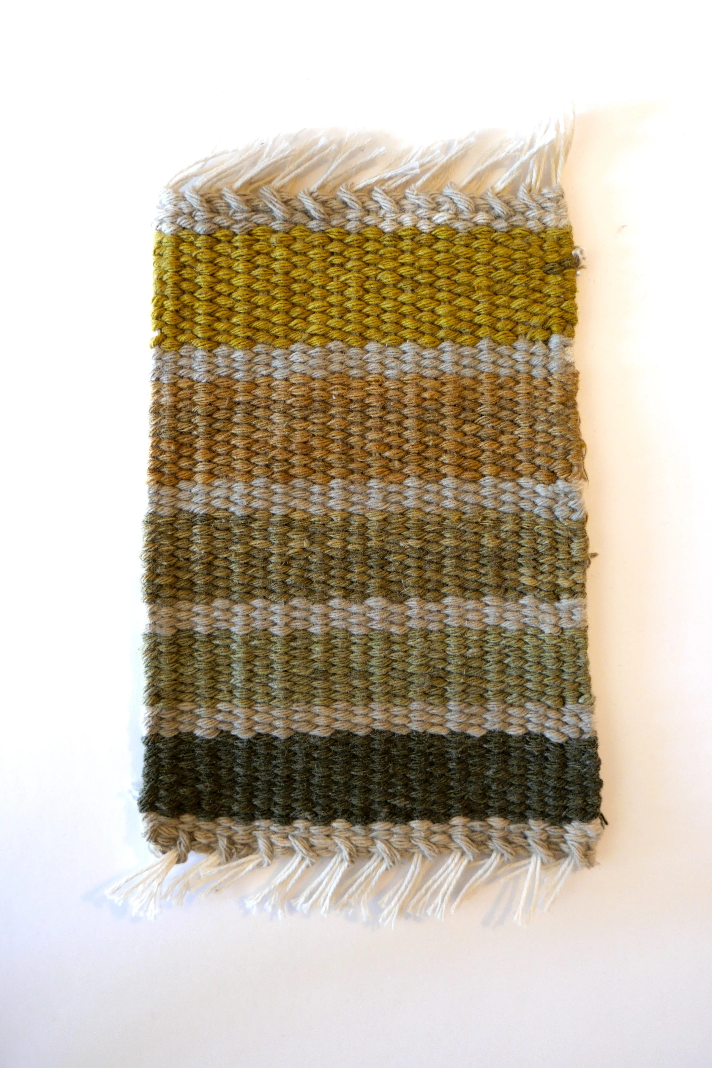 046
2026
Hand dyed woven cotton thread
Framed to 8 x 10"