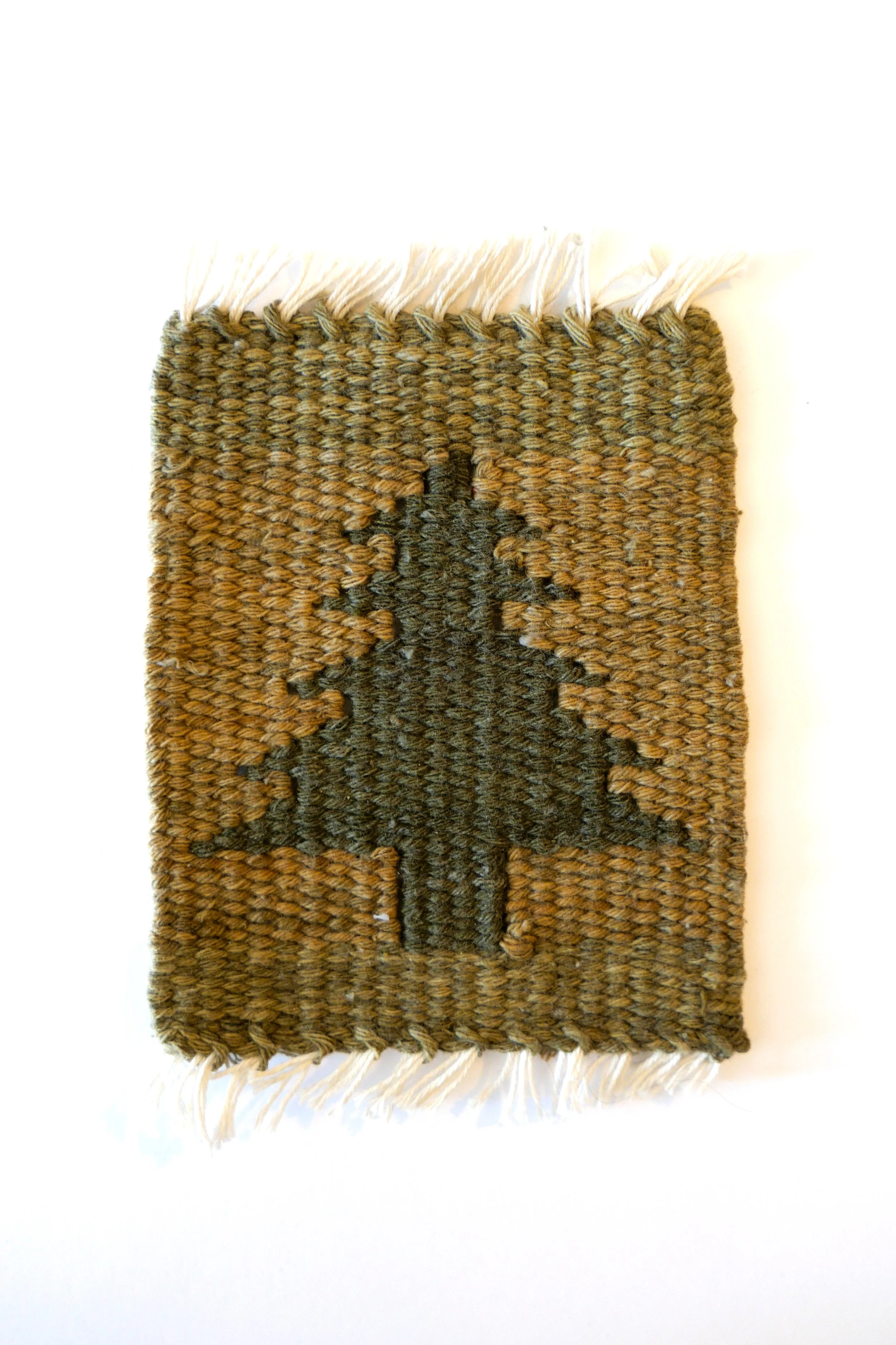 043
2026
Hand dyed woven cotton thread
Framed to 8 x 10"